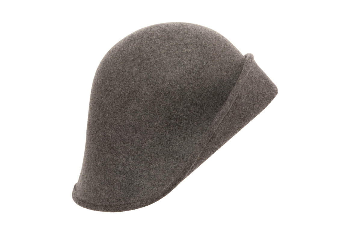 Crown Hat in Charcoal Wool - 1 left