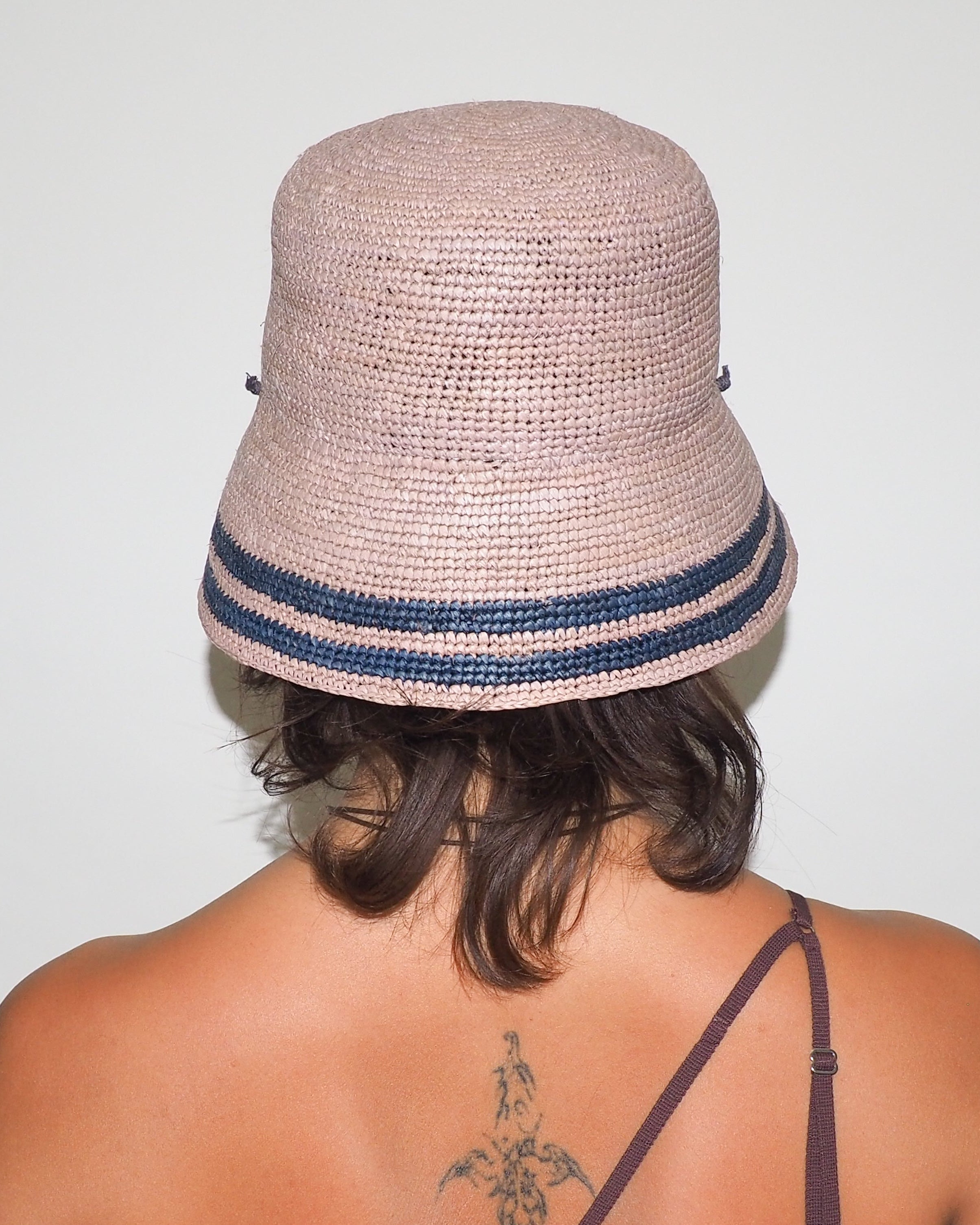 Aries Hat in Grey w. Navy Stripes - CLYDE