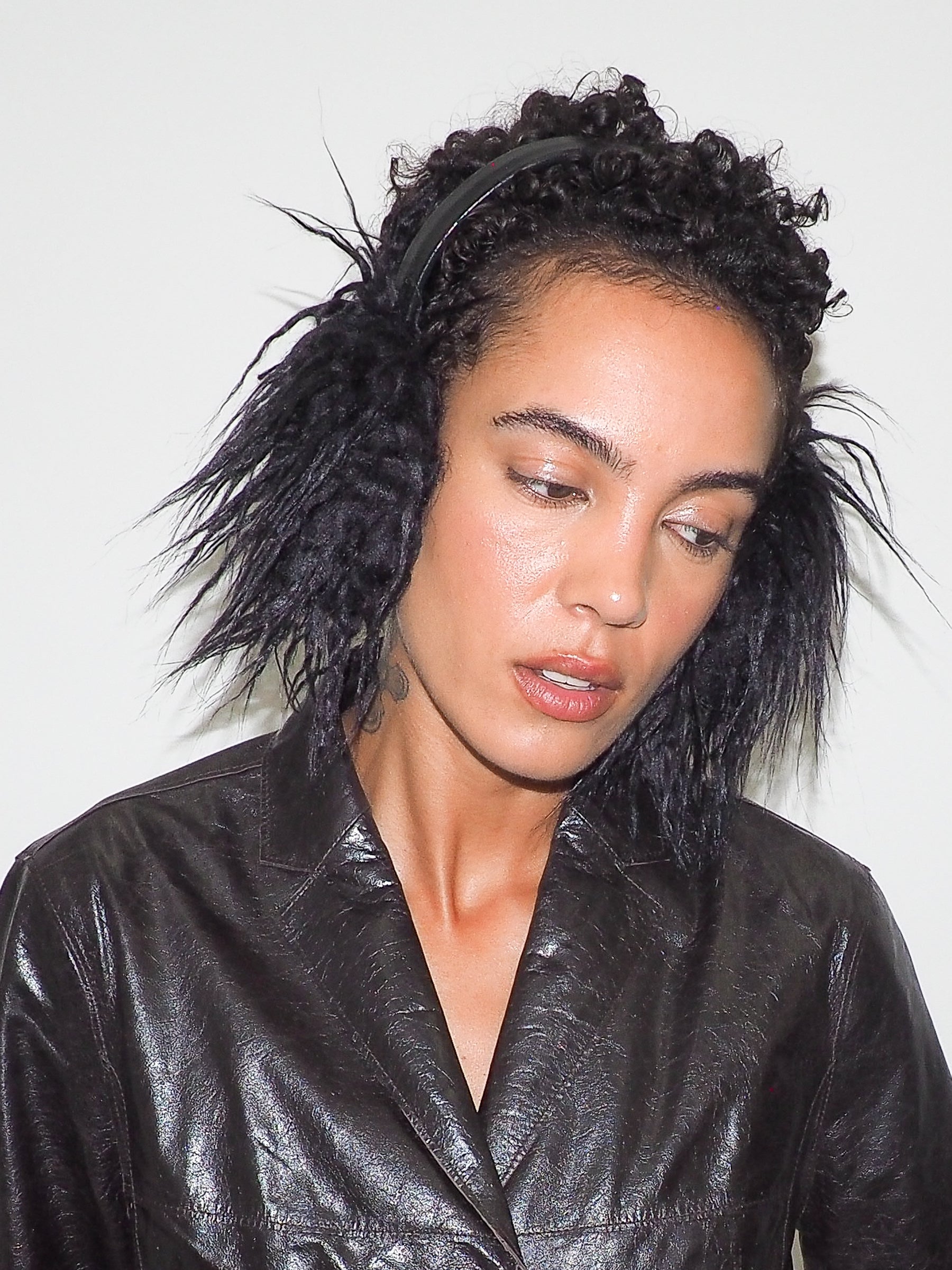 Ear Muffs in Black Faux Yak - CLYDE