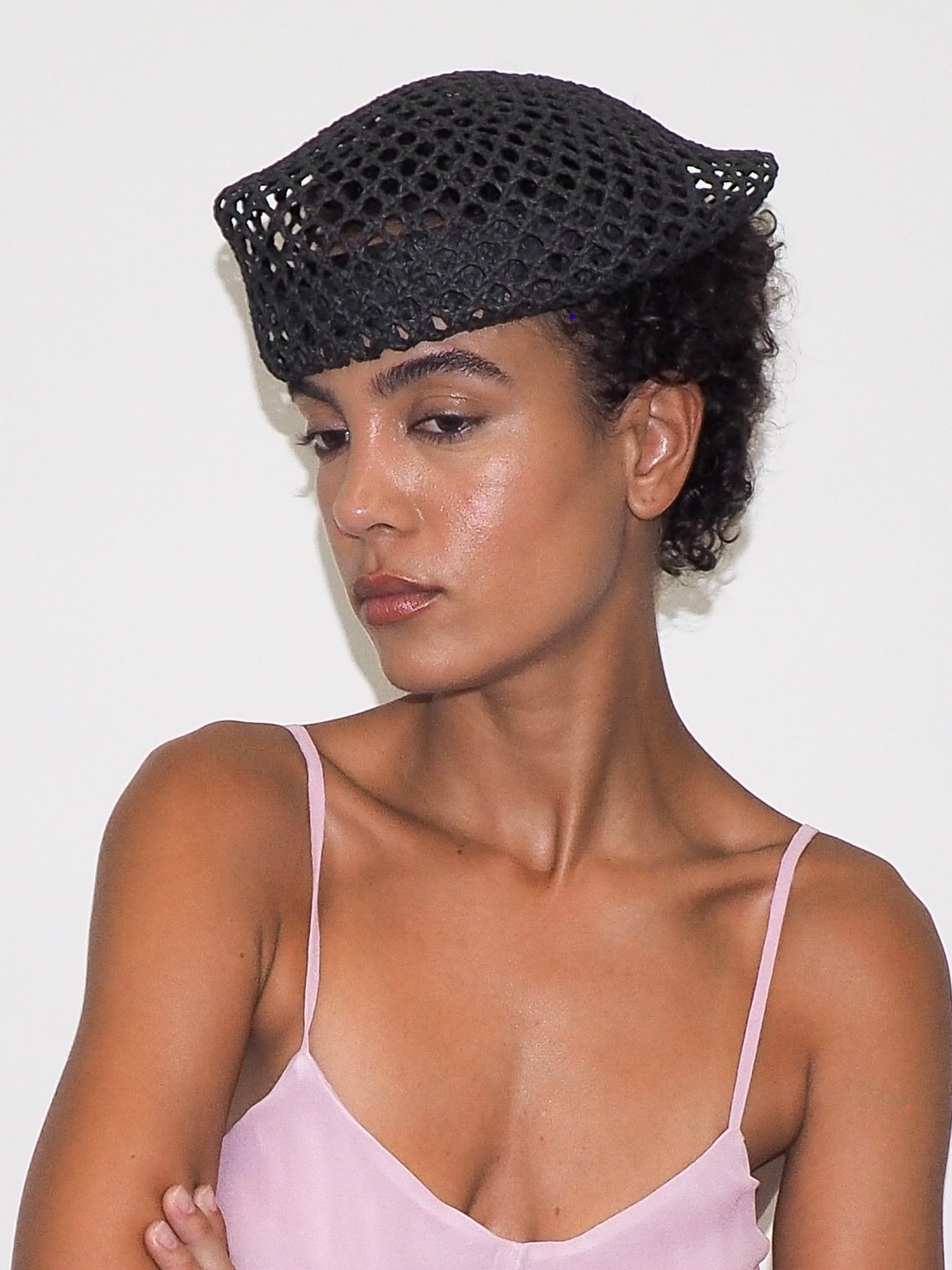 Net Beret in Black - CLYDE