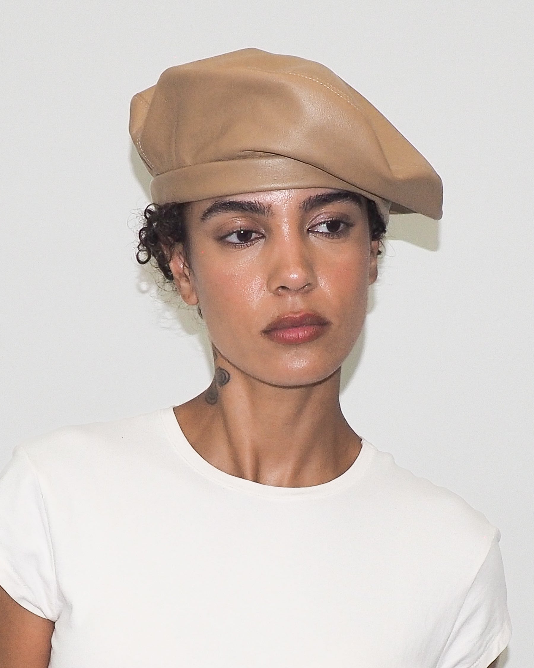 Lambskin Beret in Tan - CLYDE