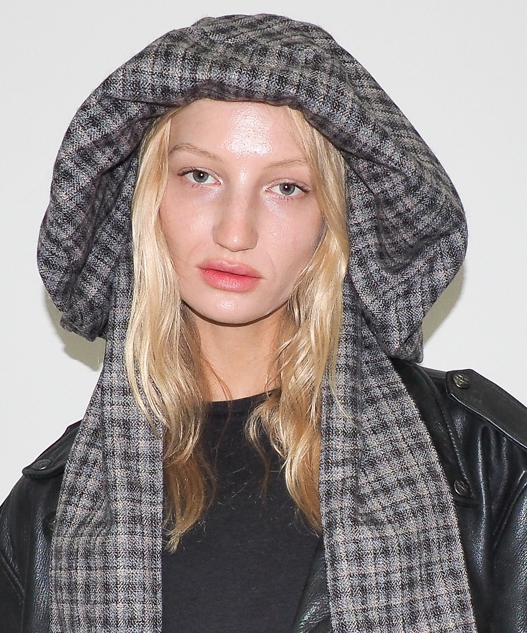 Mala Hat in Grey Check - CLYDE