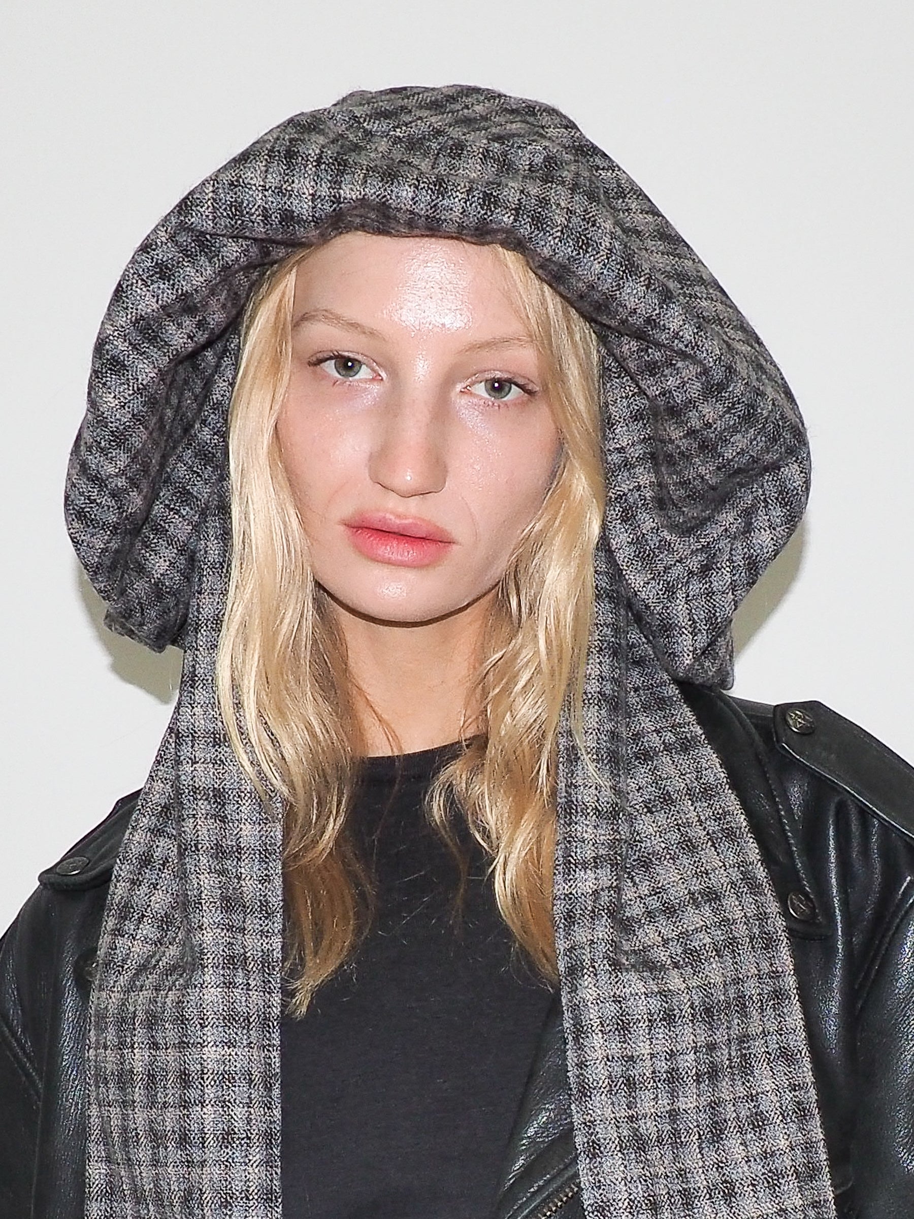 Mala Hat in Grey Check - CLYDE