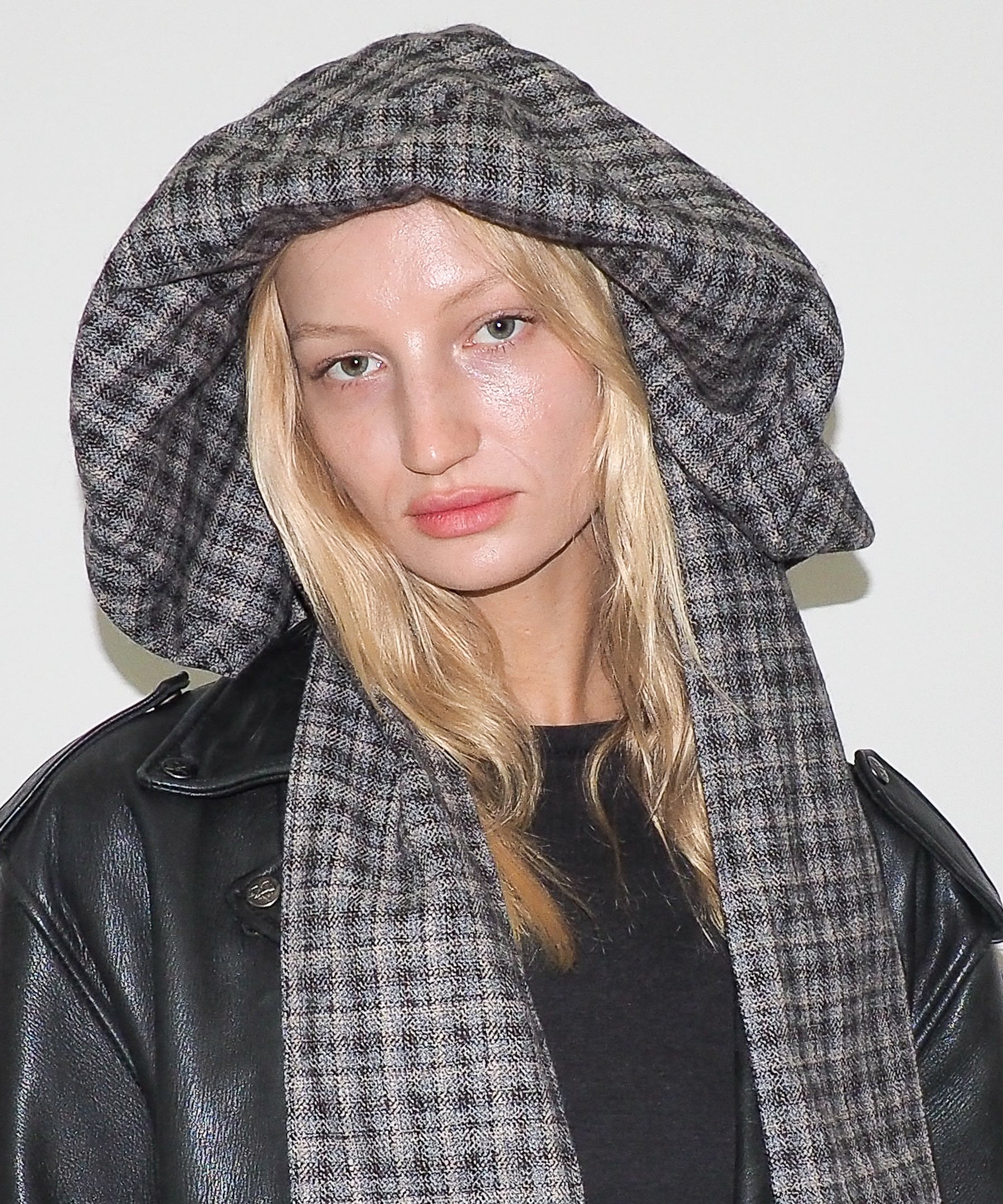 Mala Hat in Grey Check - CLYDE