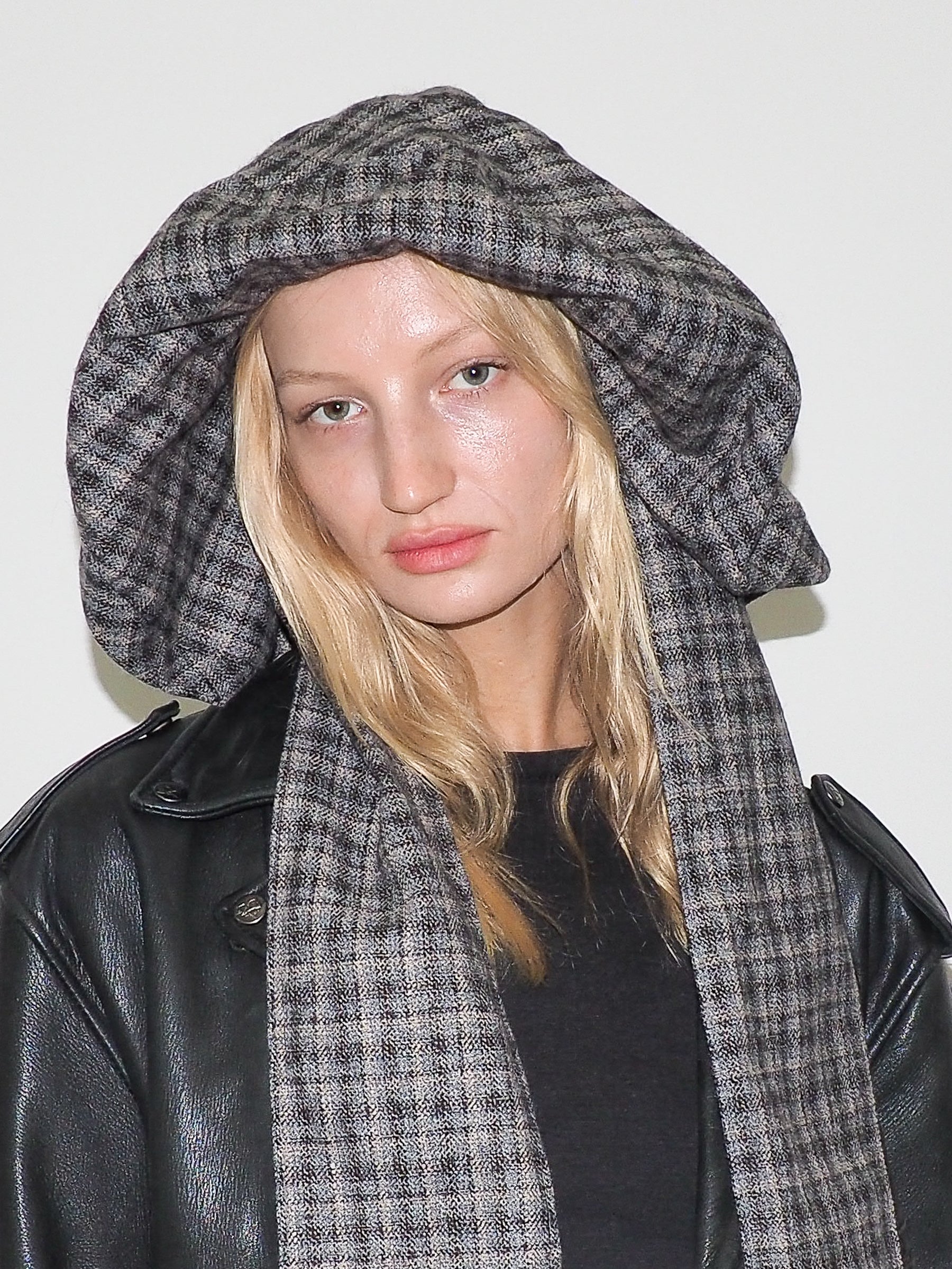 Mala Hat in Grey Check - CLYDE