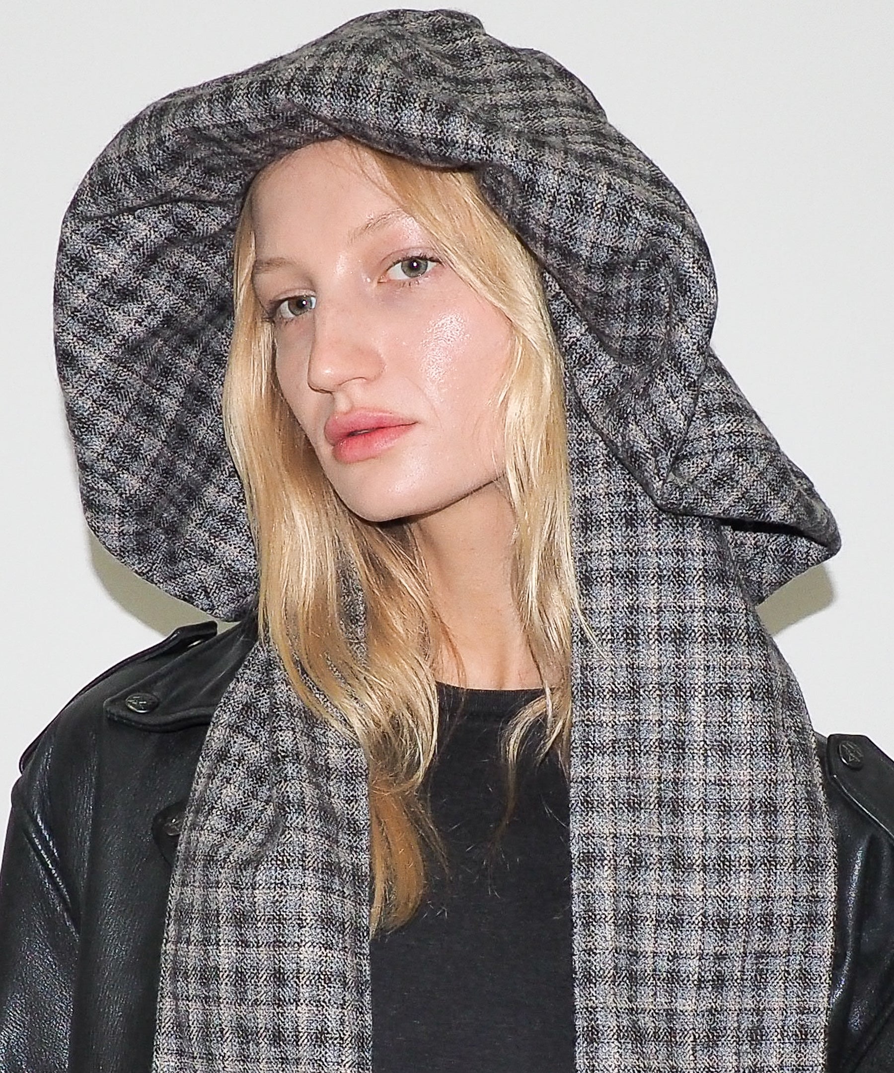 Mala Hat in Grey Check - CLYDE