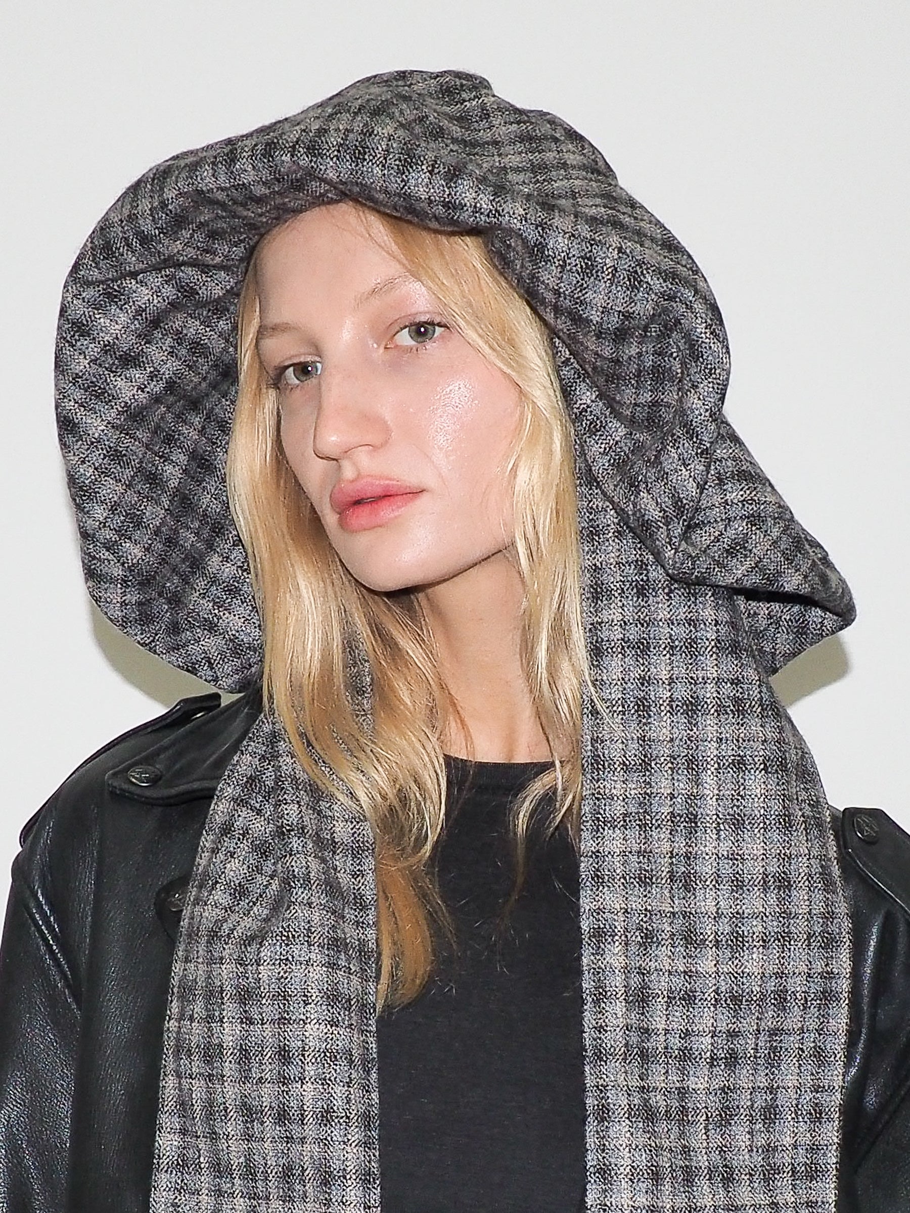 Mala Hat in Grey Check - CLYDE