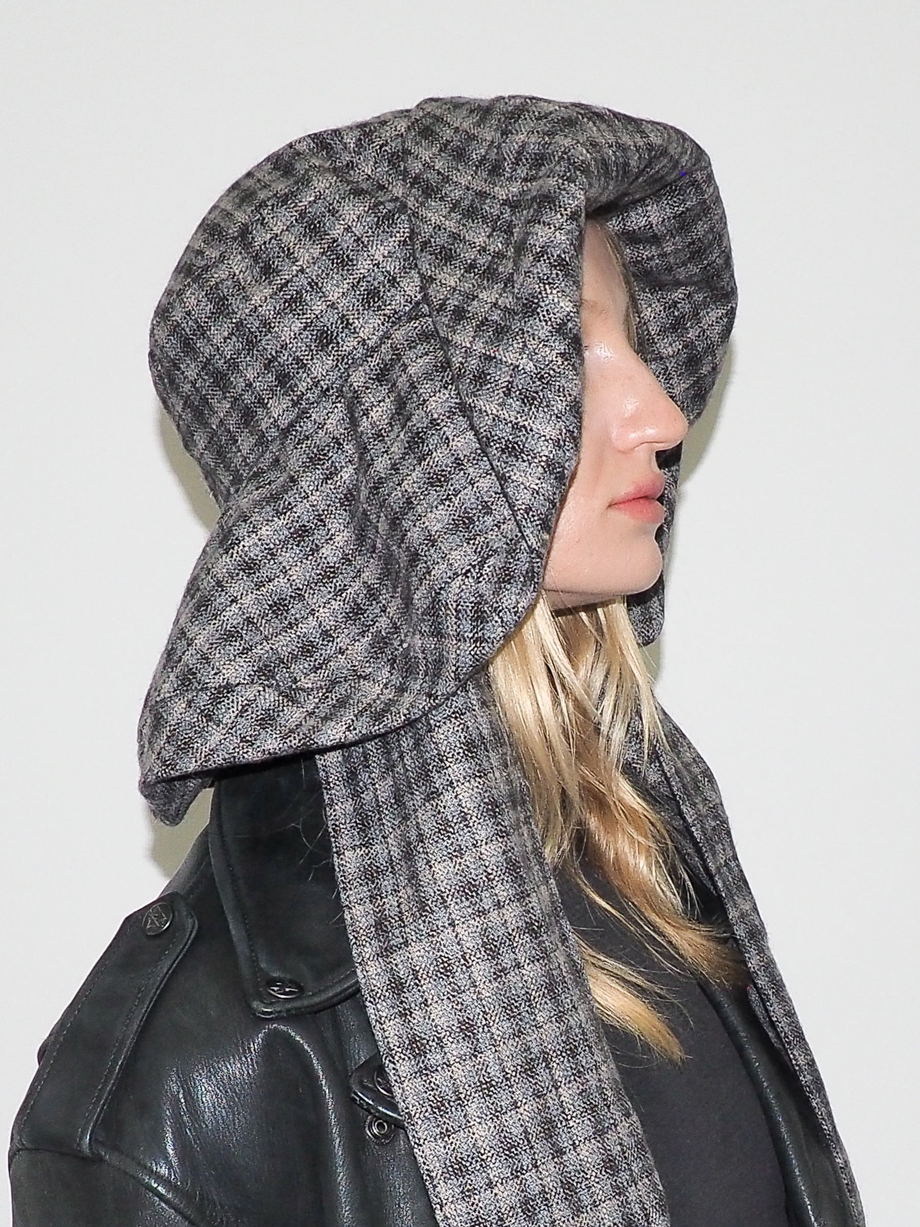 Mala Hat in Grey Check - CLYDE