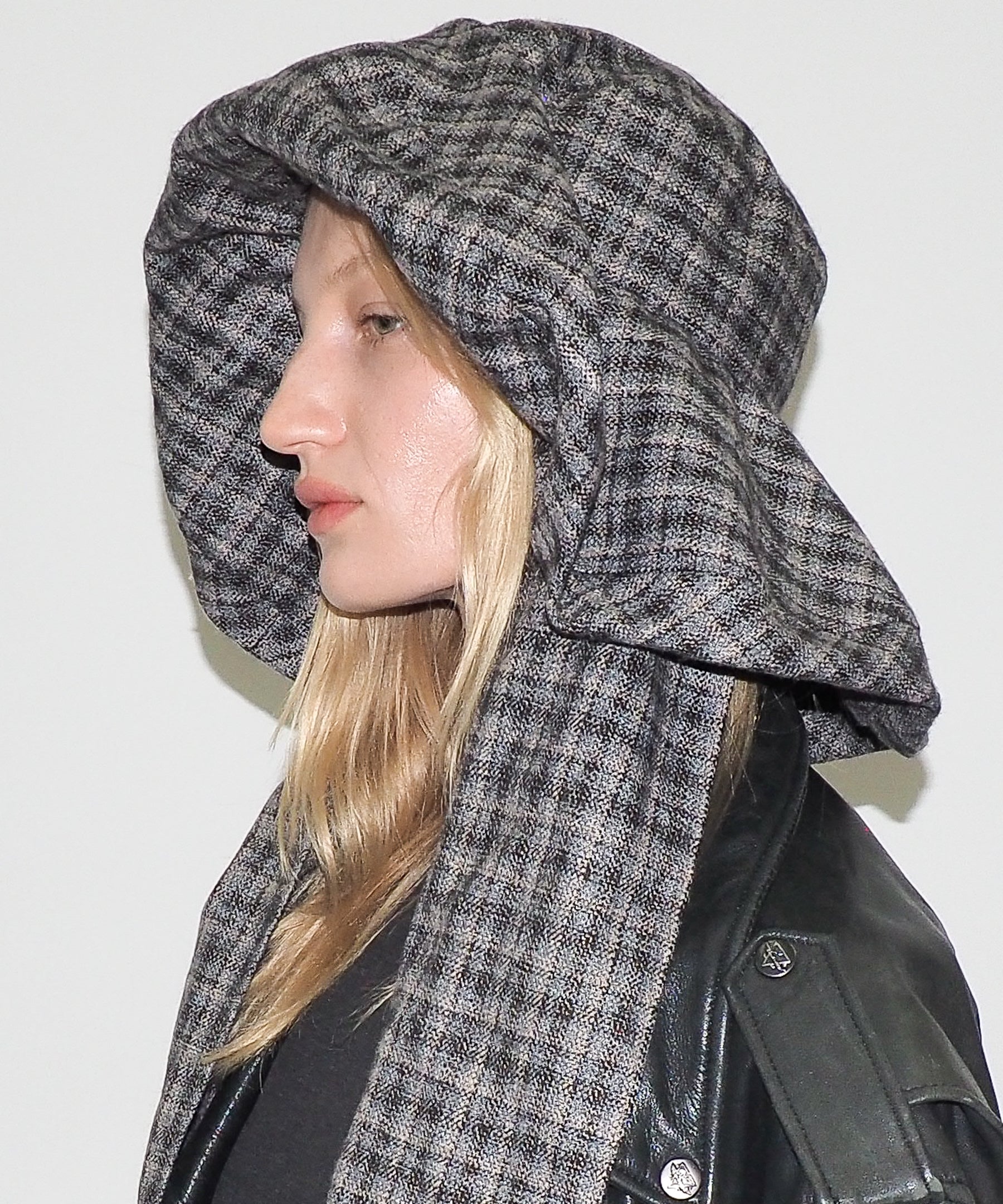 Mala Hat in Grey Check - CLYDE