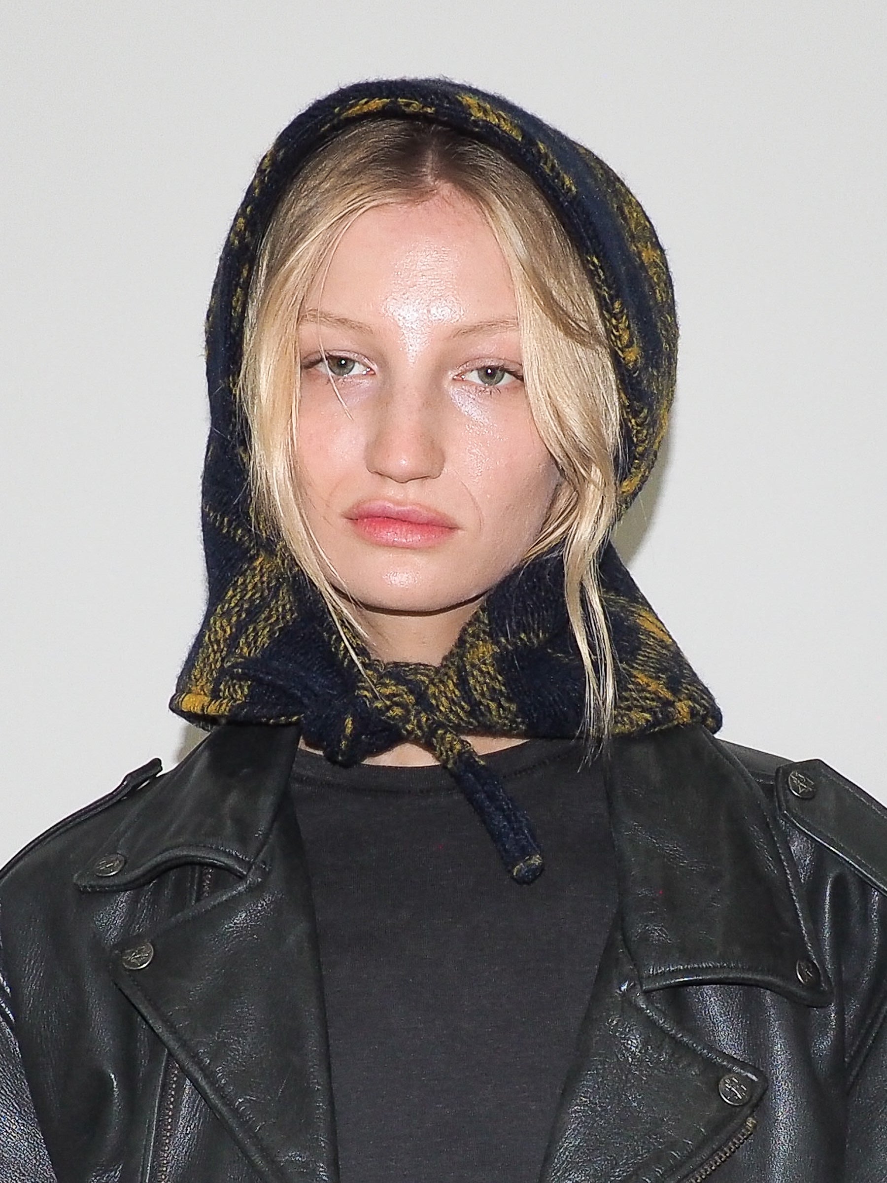 Bonnet in Navy & Yellow Plaid Wool Fleece - CLYDE