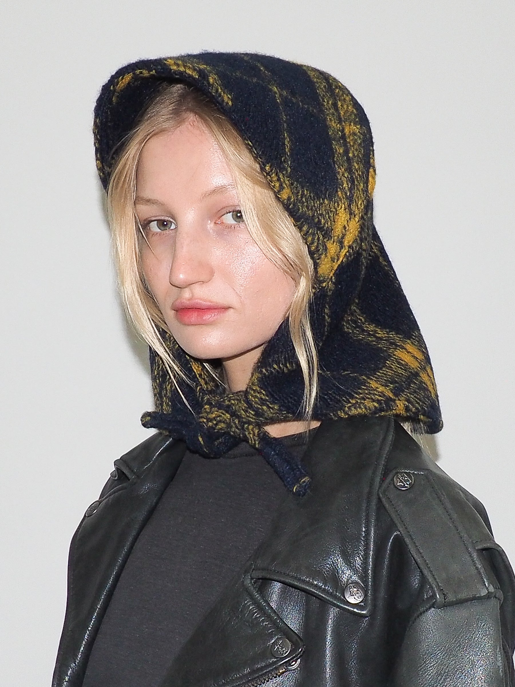 Bonnet in Navy & Yellow Plaid Wool Fleece - CLYDE