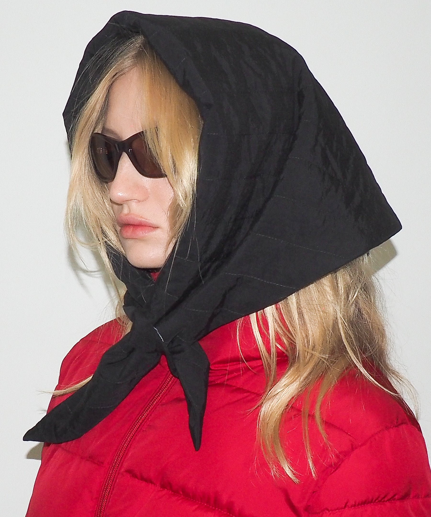 Puff Scarf in Black Flannel & Nylon - CLYDE