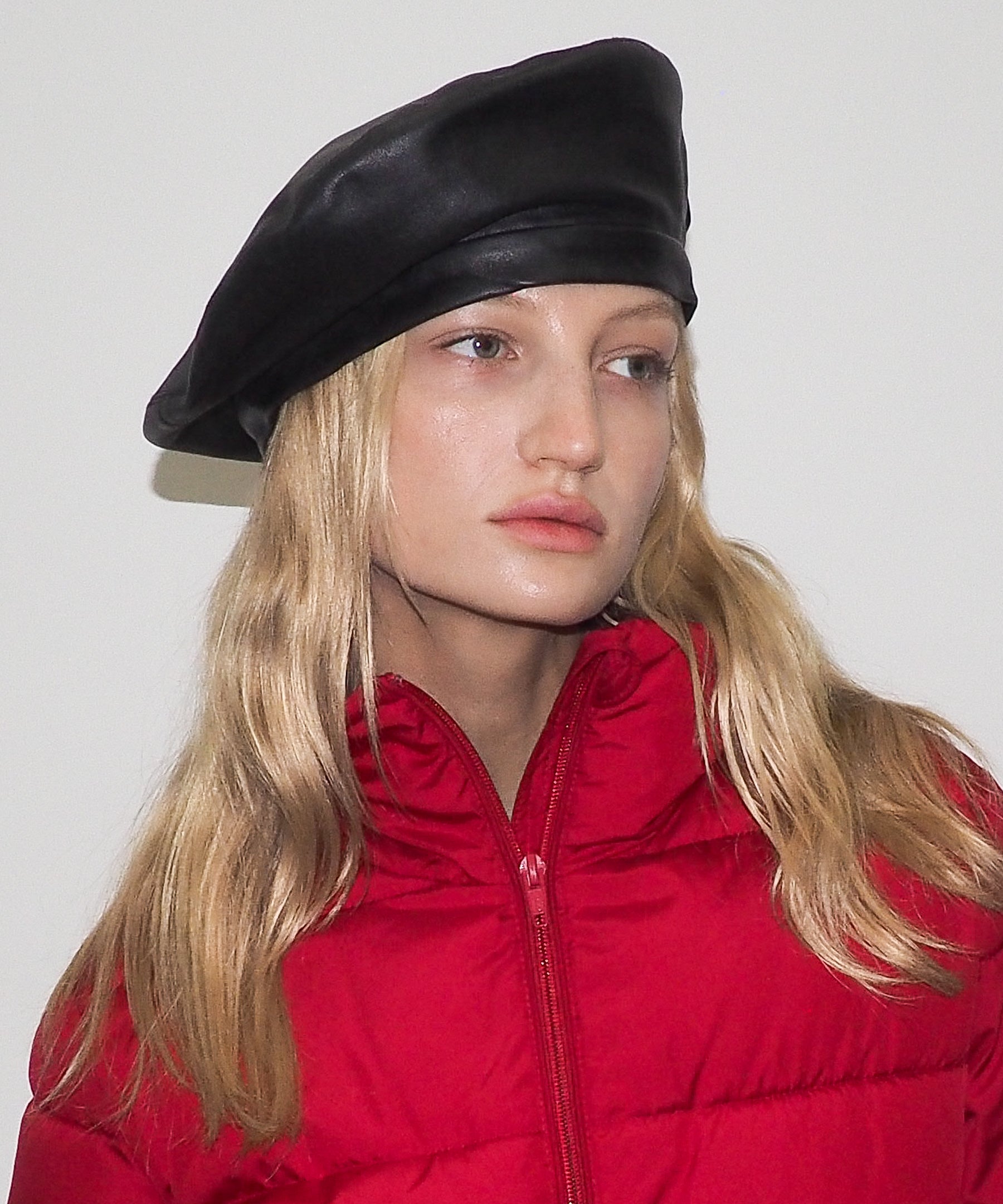 Lambskin Beret in Black - CLYDE
