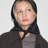 Bonnet in Black Lambskin - CLYDE