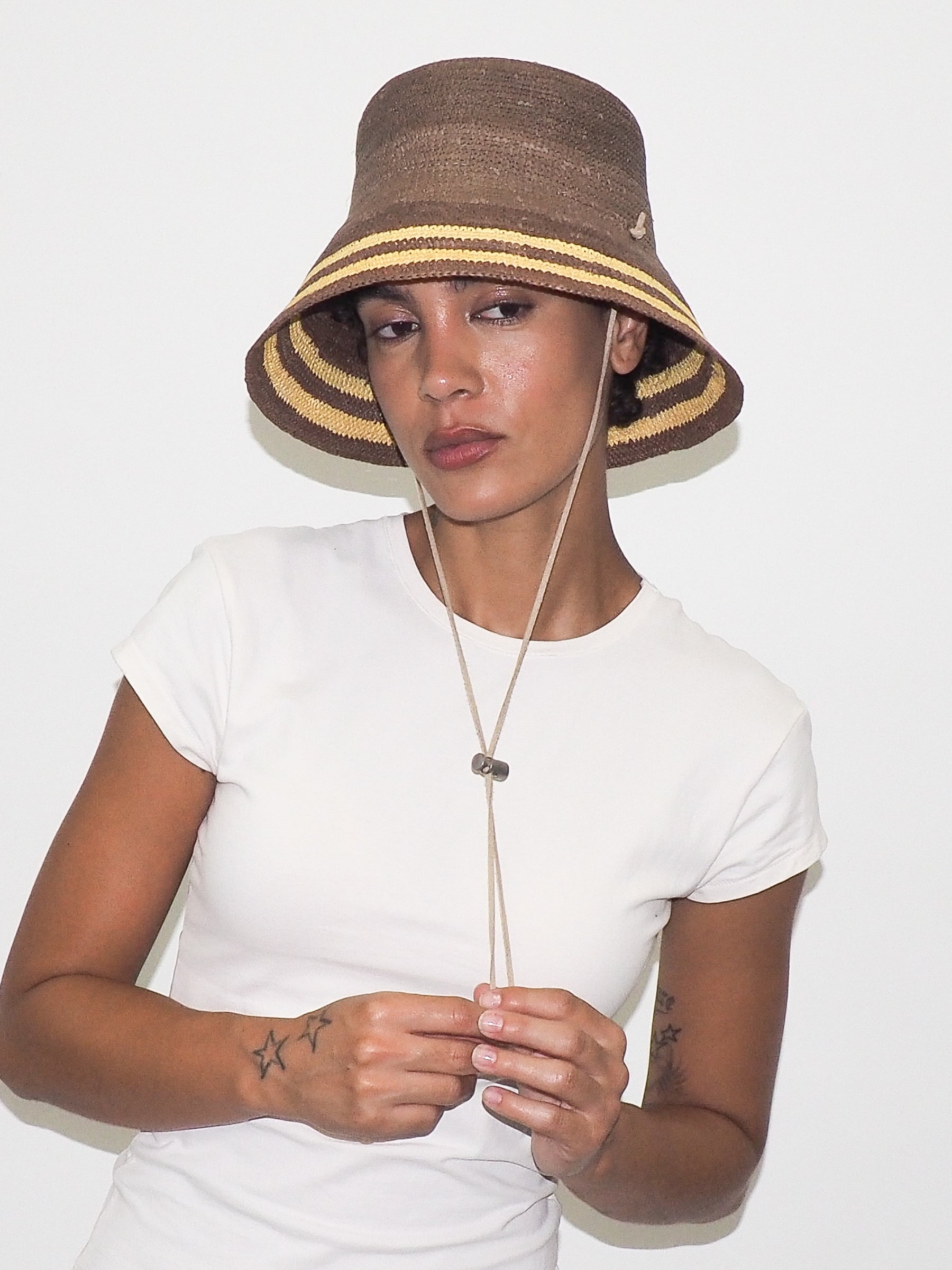 Aries Hat in Khaki w. Yellow Stripes - CLYDE