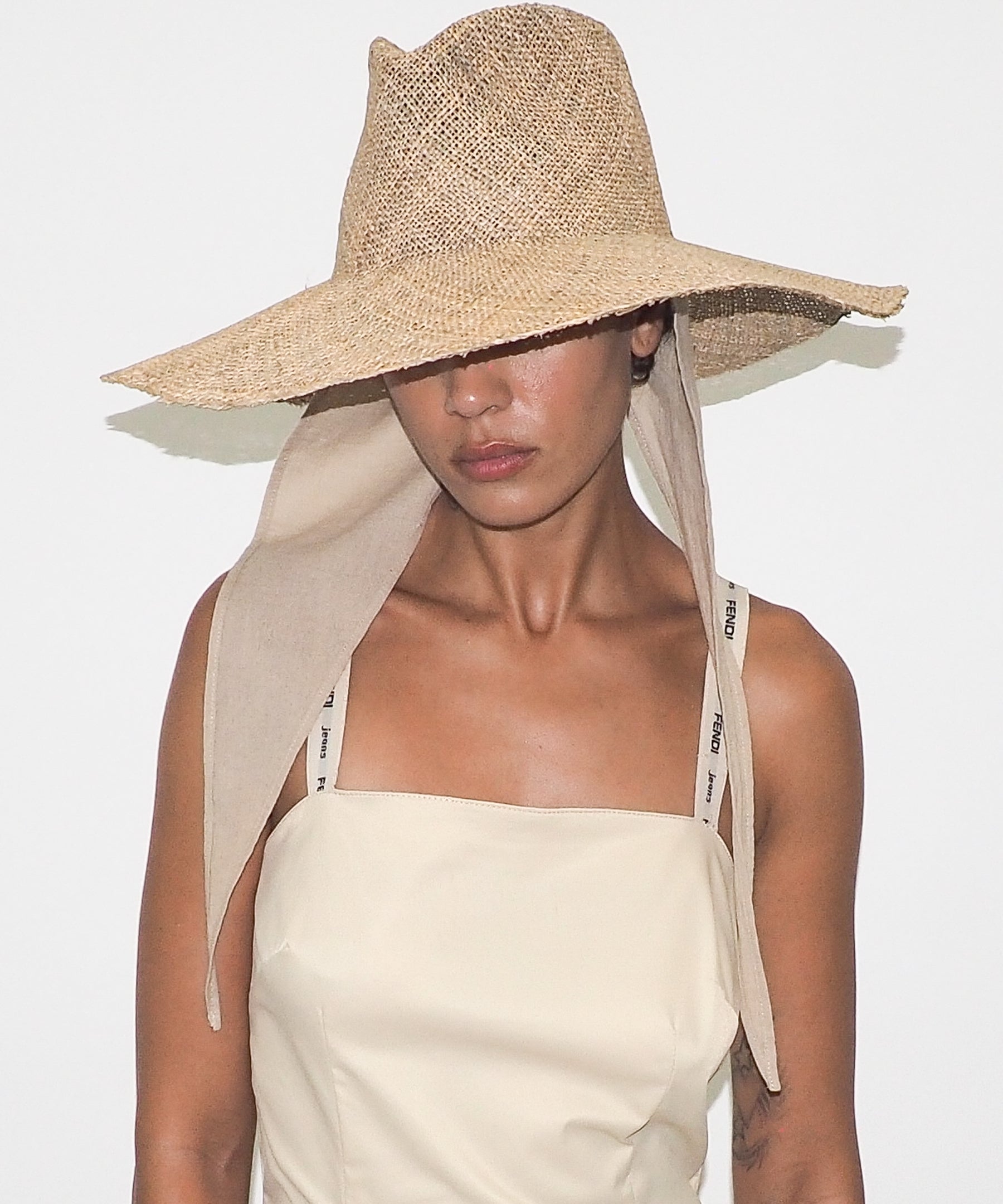 Caro Hat w. Neck Shade in Seagrass - CLYDE