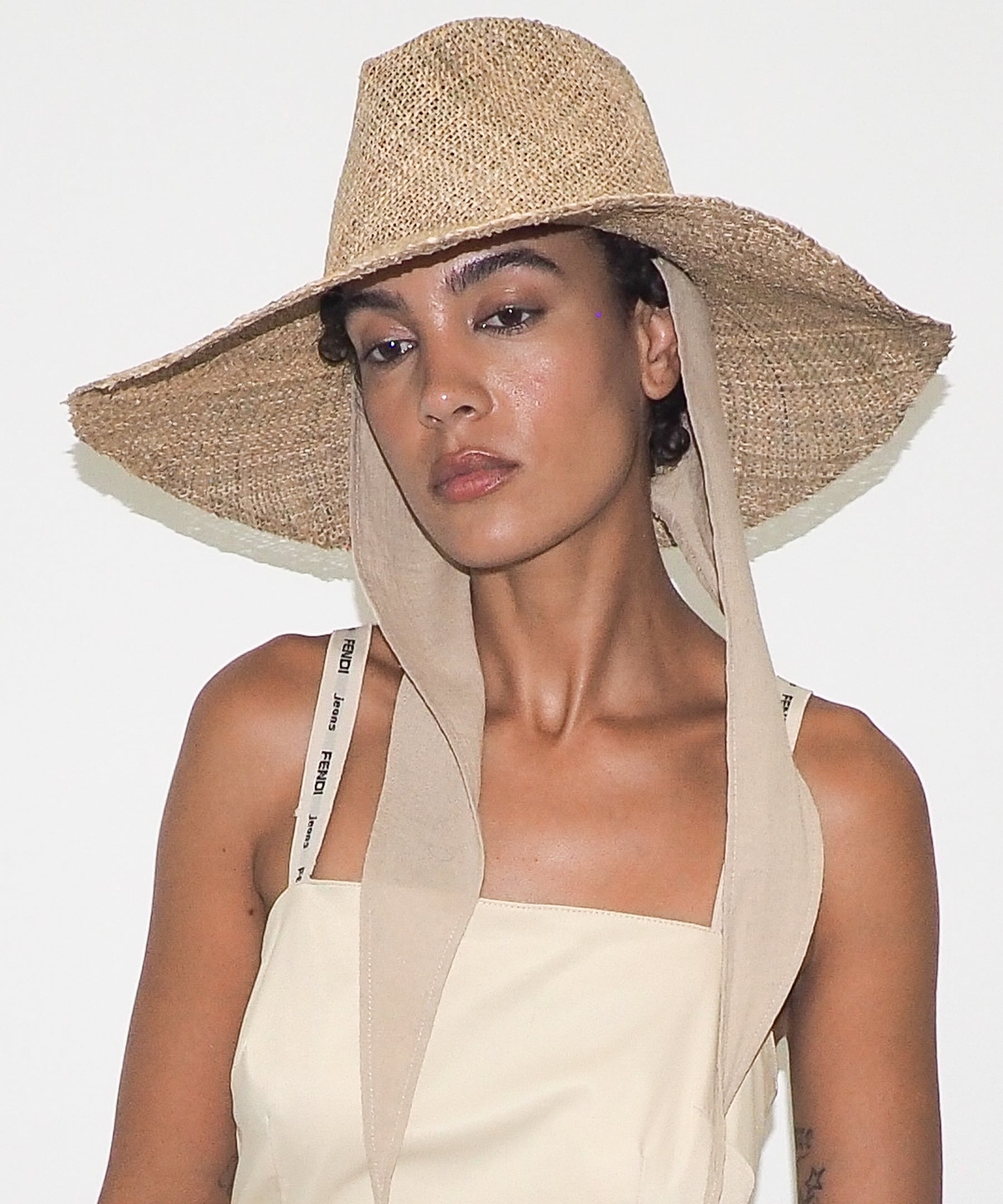 Caro Hat w. Neck Shade in Seagrass - CLYDE
