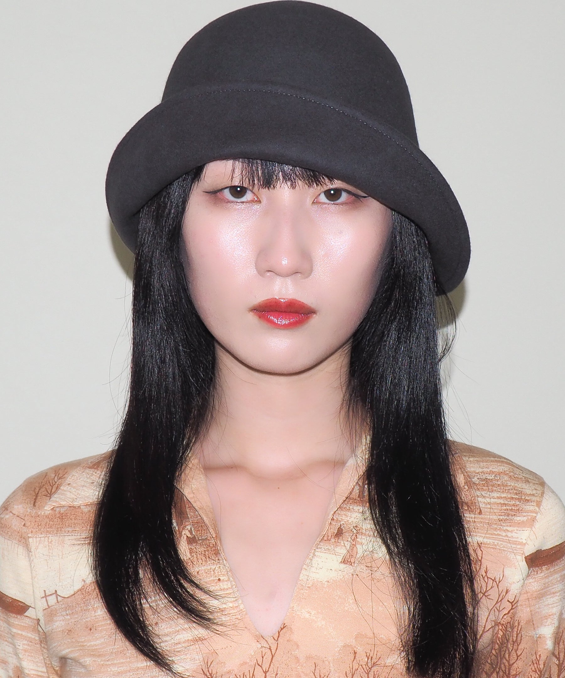 Crown Hat in Deep Grey - CLYDE