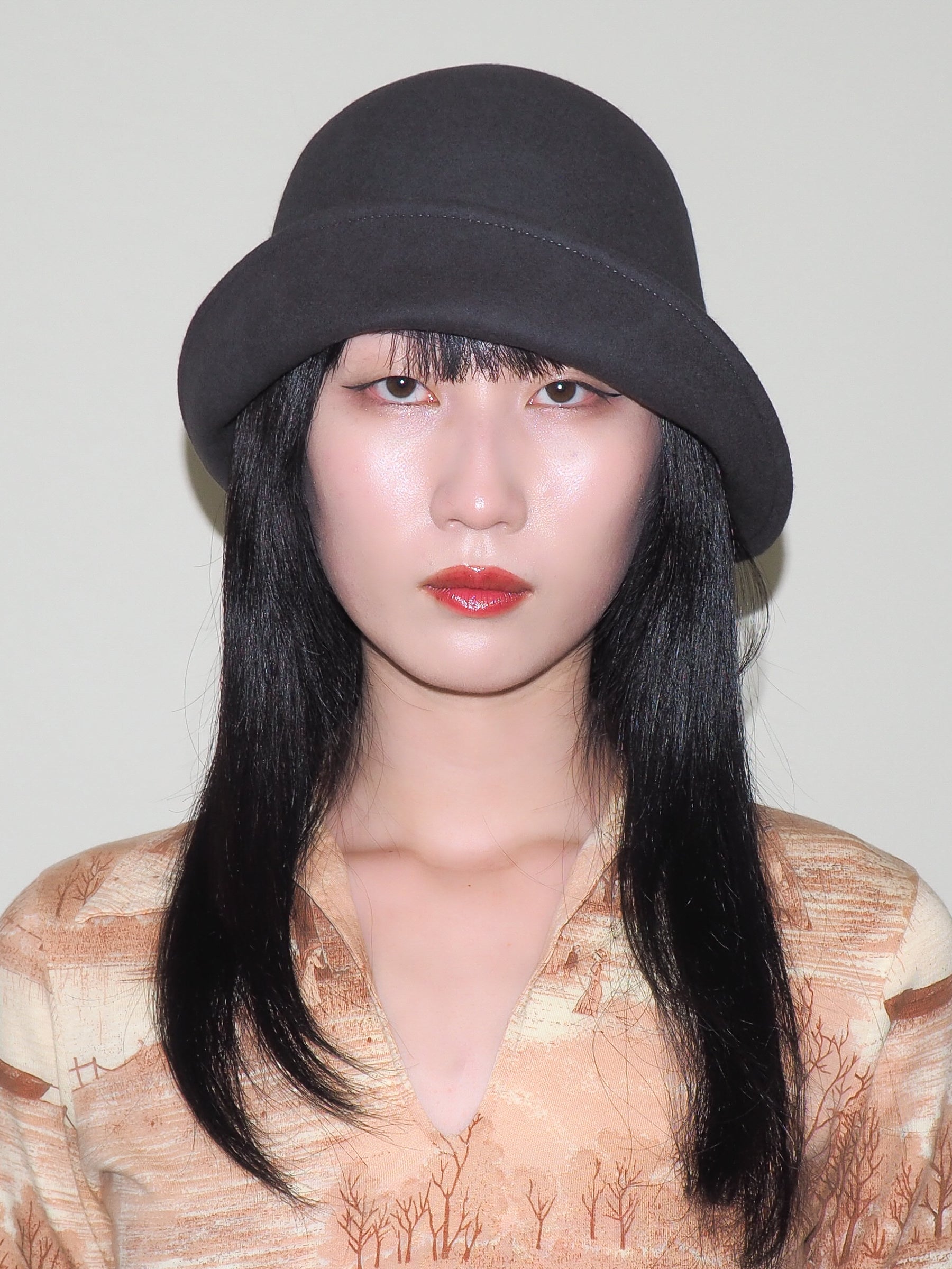 Crown Hat in Deep Grey - CLYDE