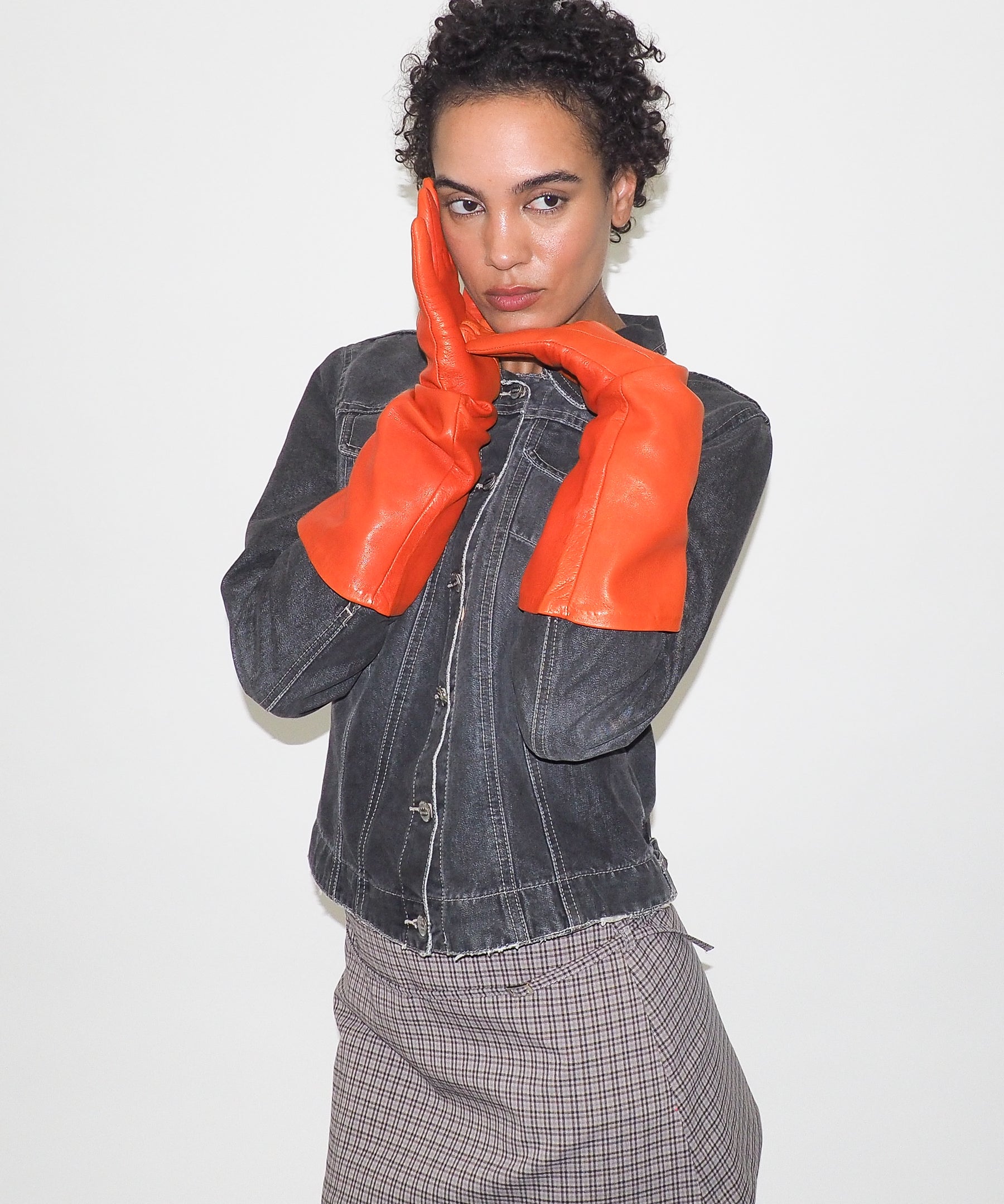 Gauntlet Gloves in Salamander Nappa Lambskin - CLYDE