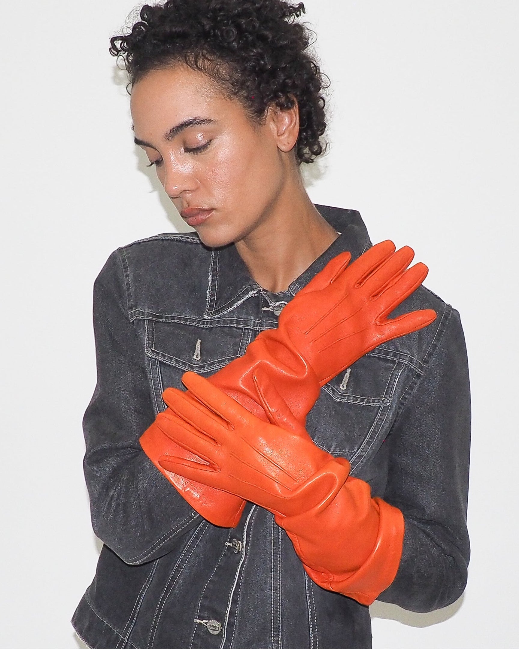 Gauntlet Gloves in Salamander Nappa Lambskin - CLYDE