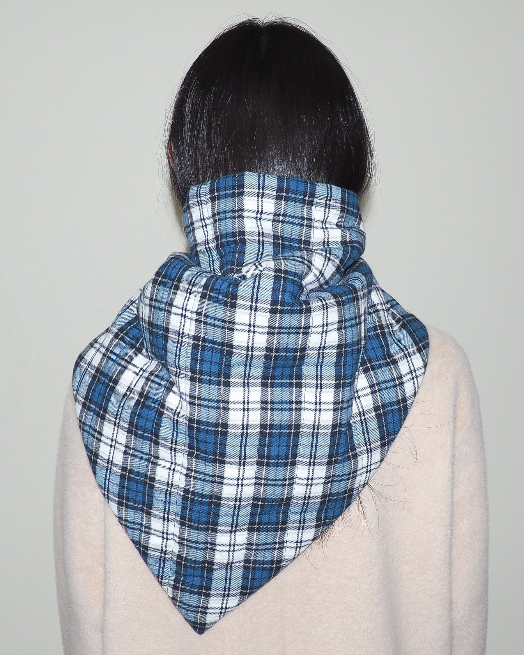 Puff Scarf in Navy & Cream Flannel - CLYDE