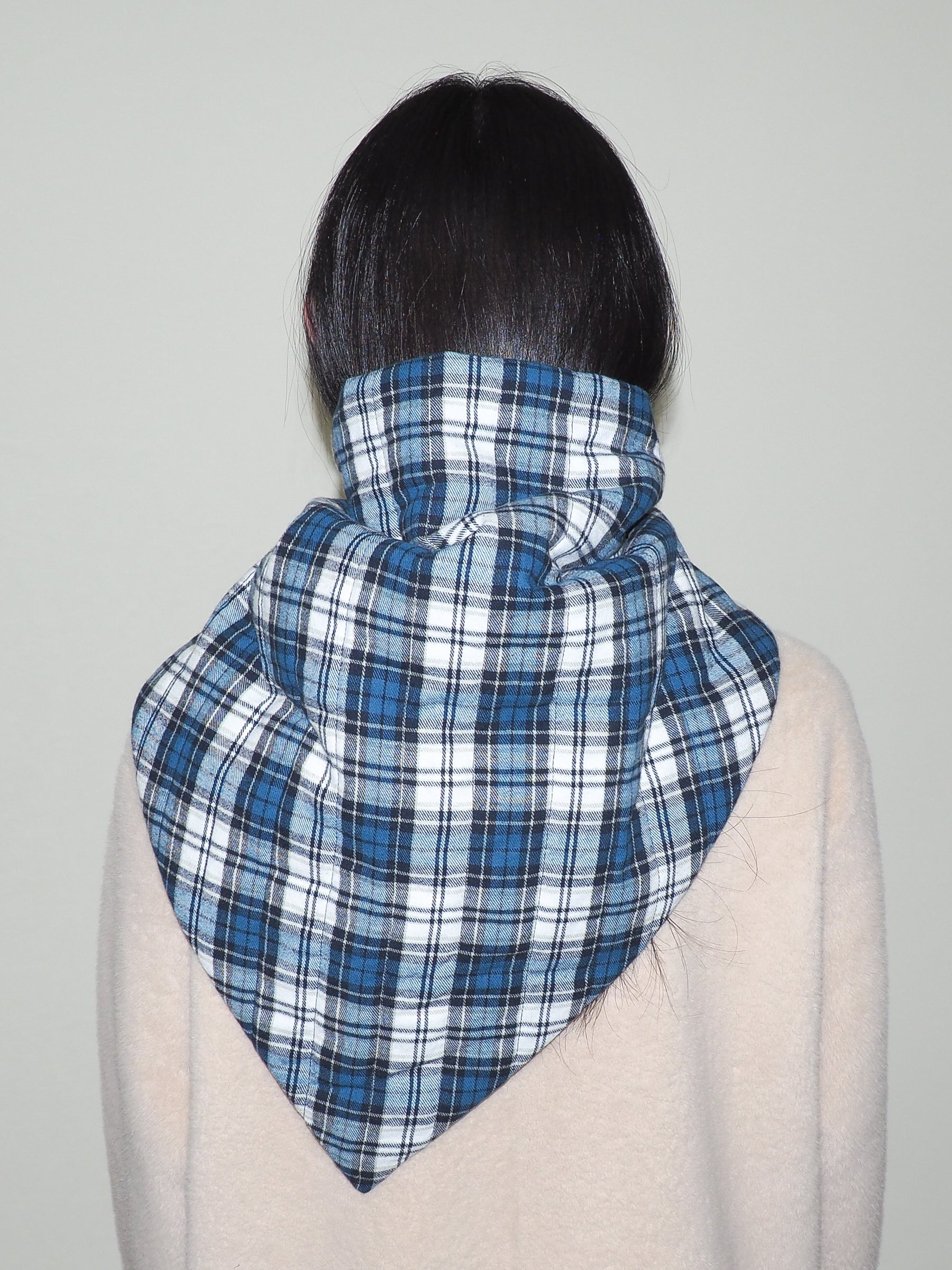 Puff Scarf in Navy & Cream Flannel - CLYDE