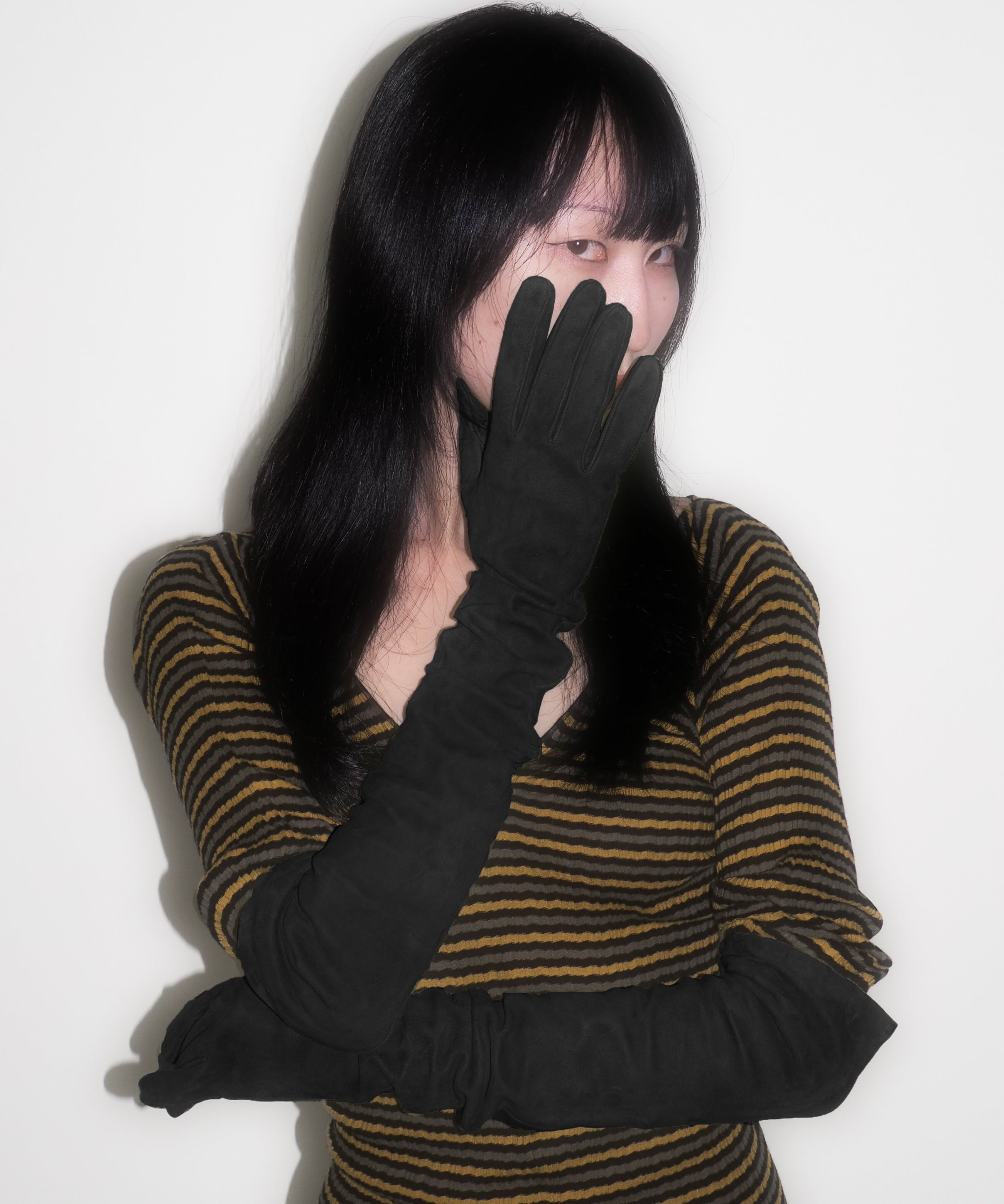 Moonlight Gloves in Black Suede Lambskin - CLYDE