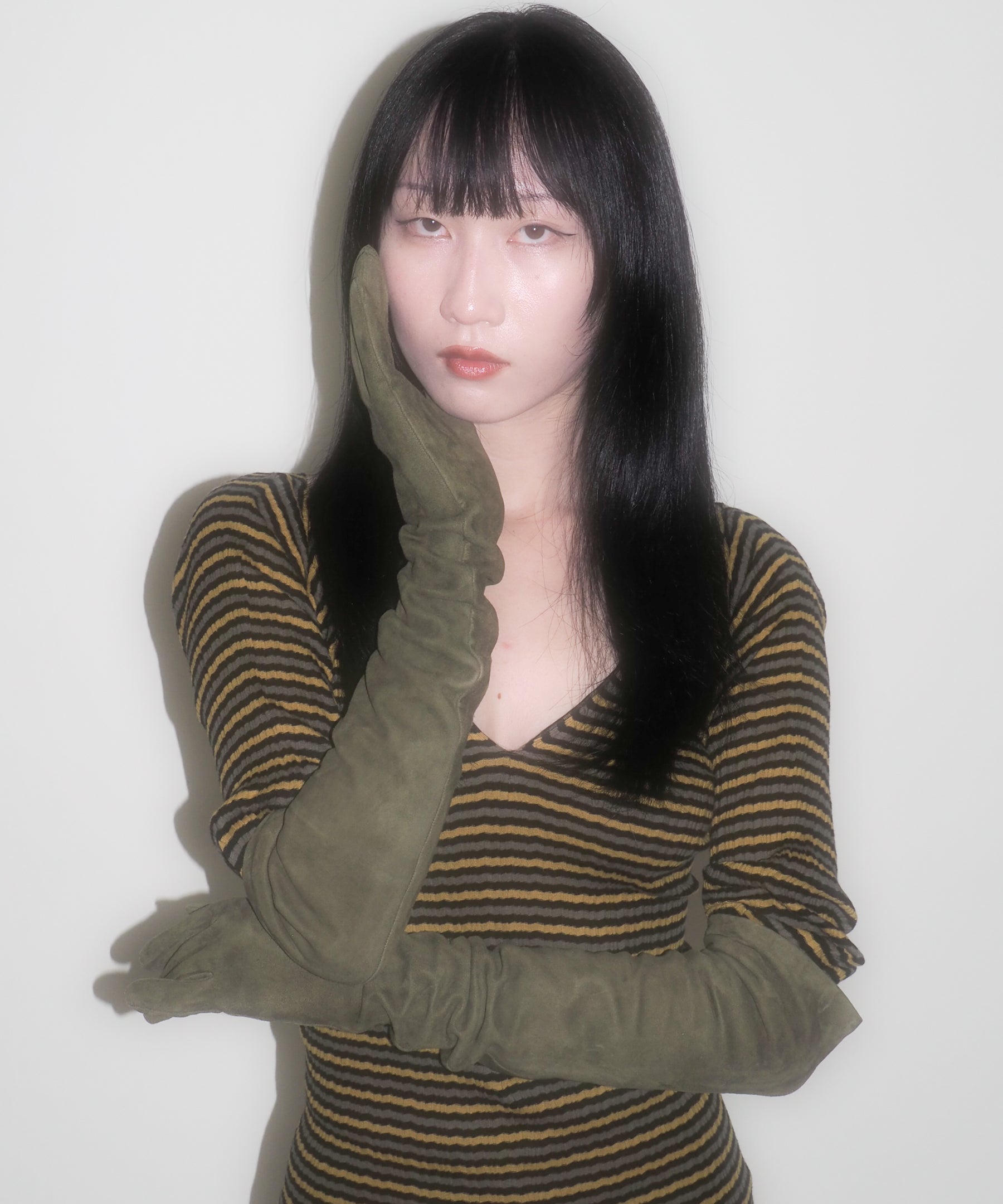 Moonlight Gloves in Moss Suede Lambskin - CLYDE