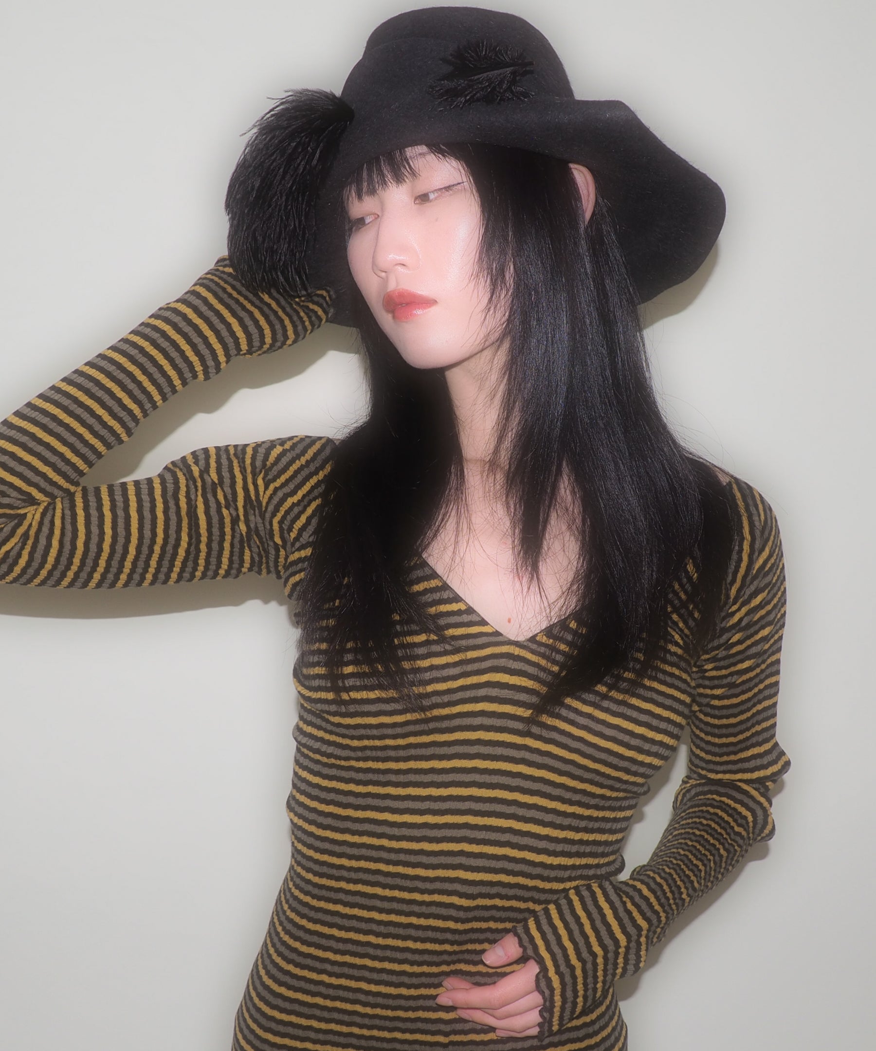 Plume Hat in Jet Velour Felt - CLYDE