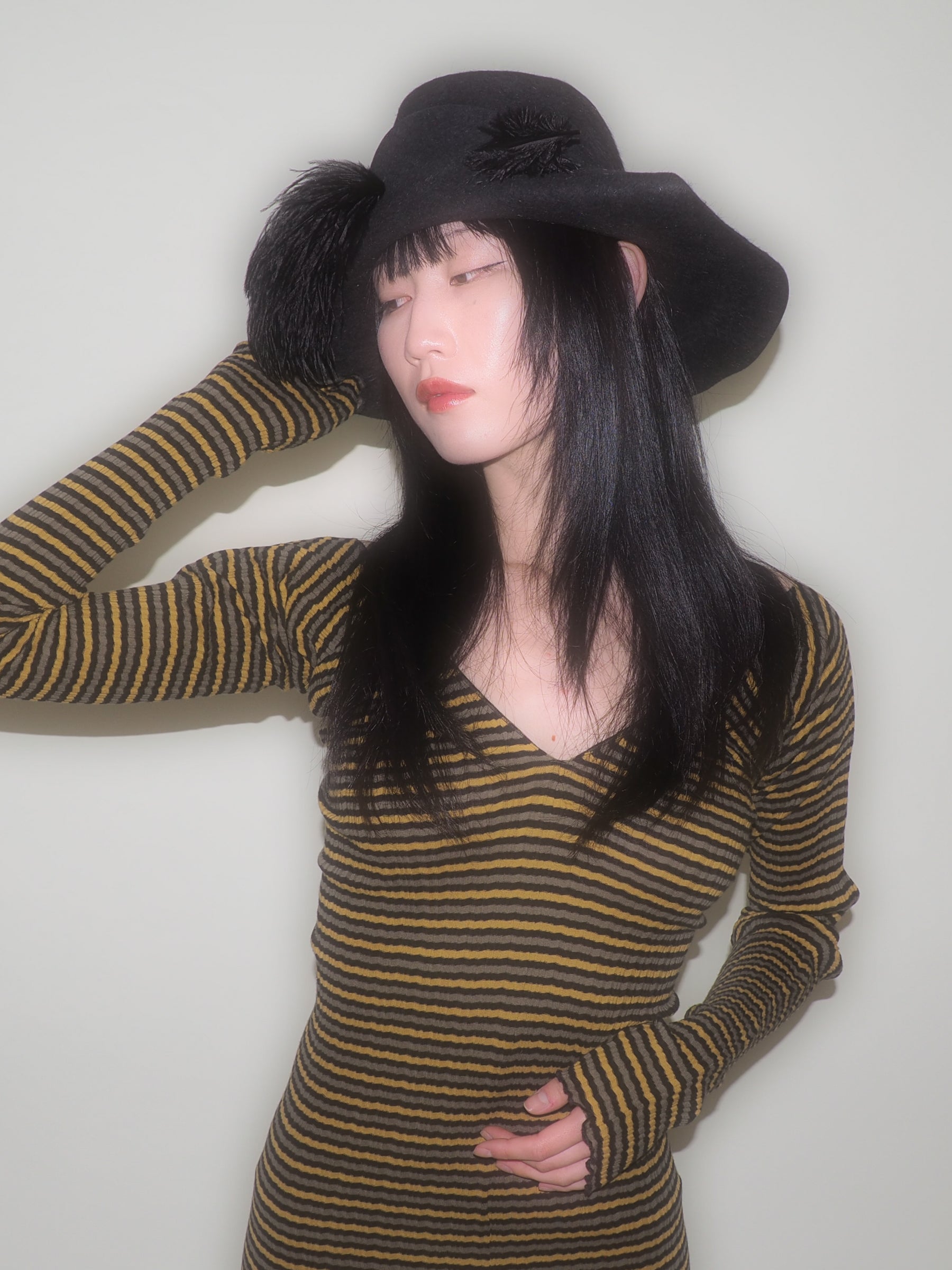 Plume Hat in Jet Velour Felt - CLYDE