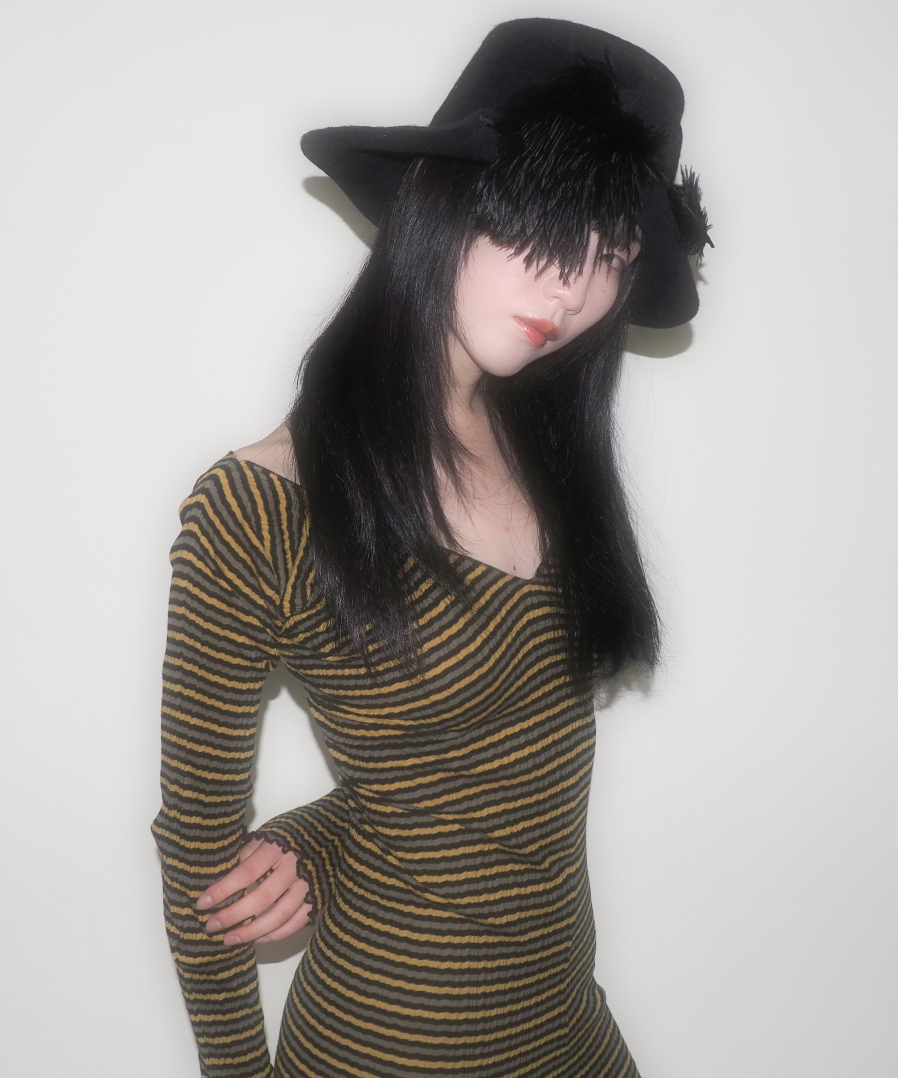 Plume Hat in Jet Velour Felt - CLYDE