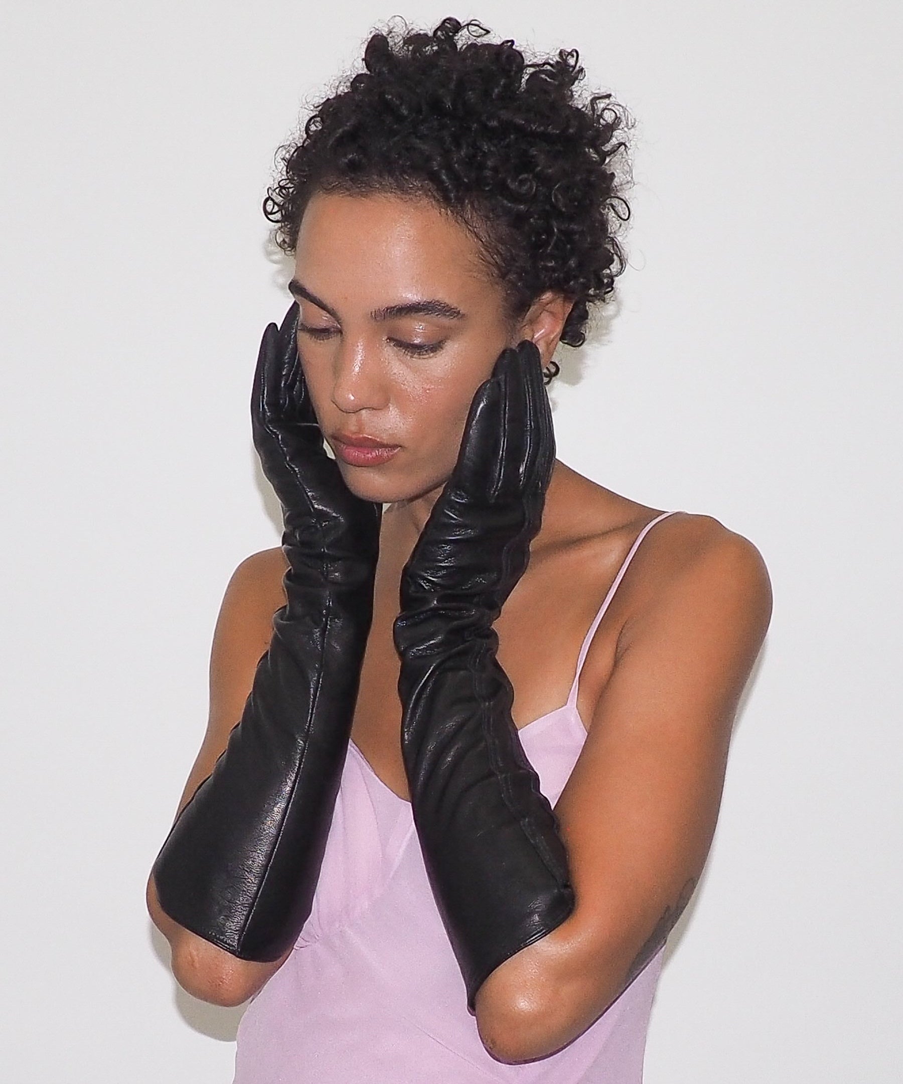 Racing Gloves in Black w. Black Stripe - CLYDE