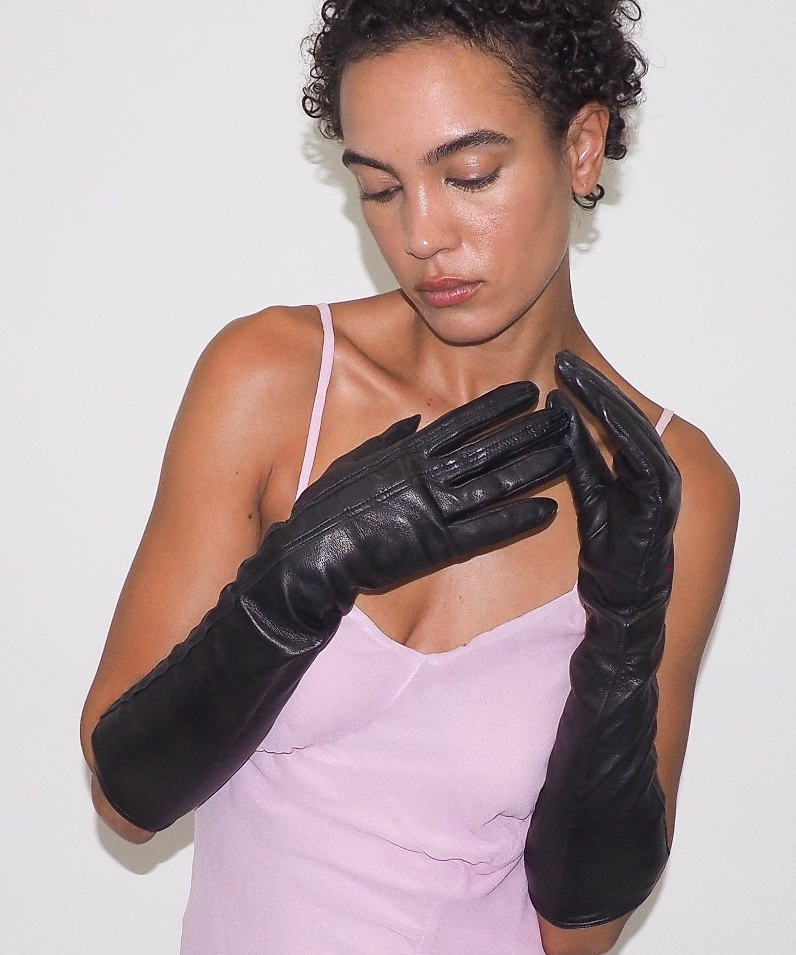 Racing Gloves in Black w. Black Stripe - CLYDE