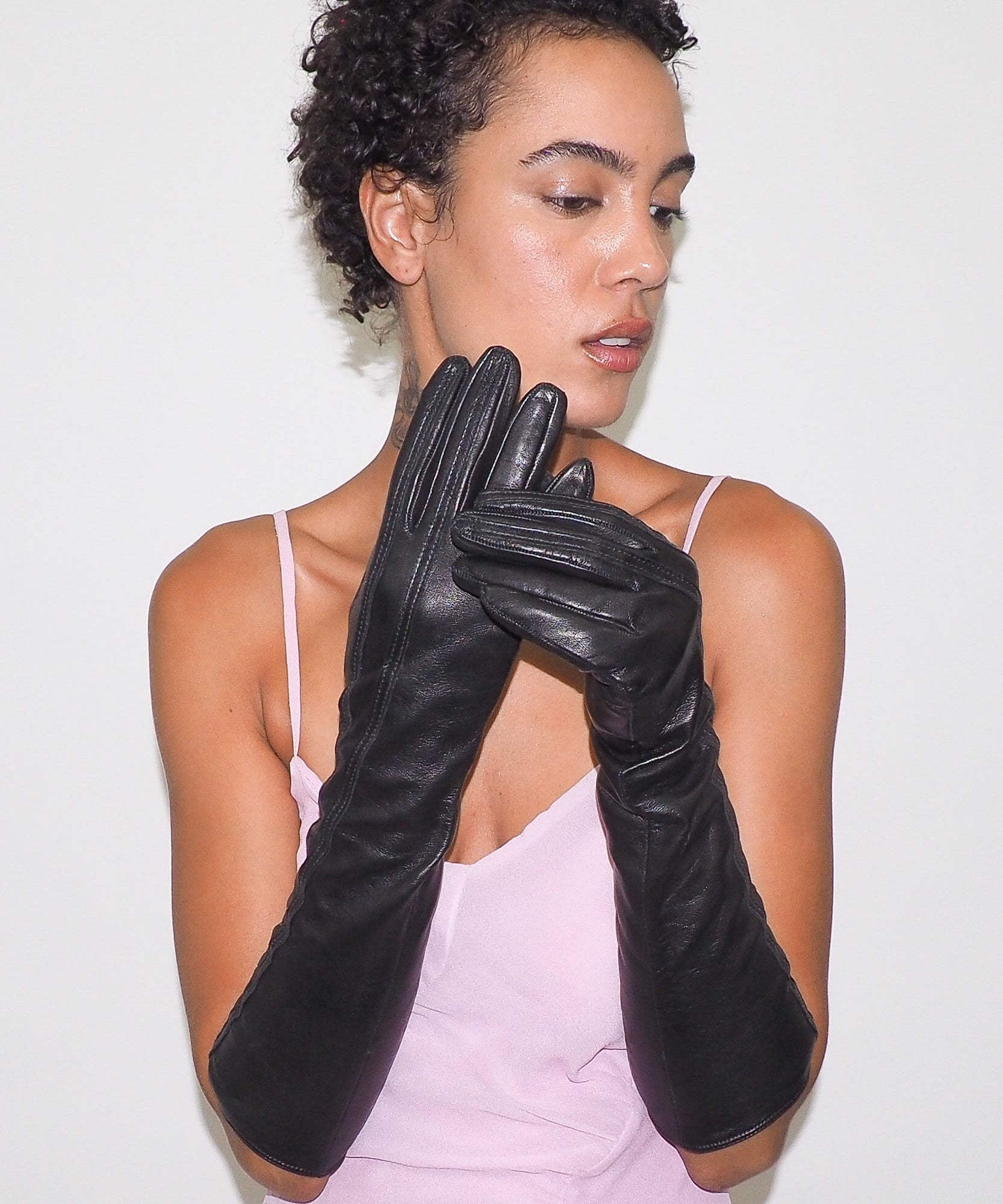 Racing Gloves in Black w. Black Stripe - CLYDE