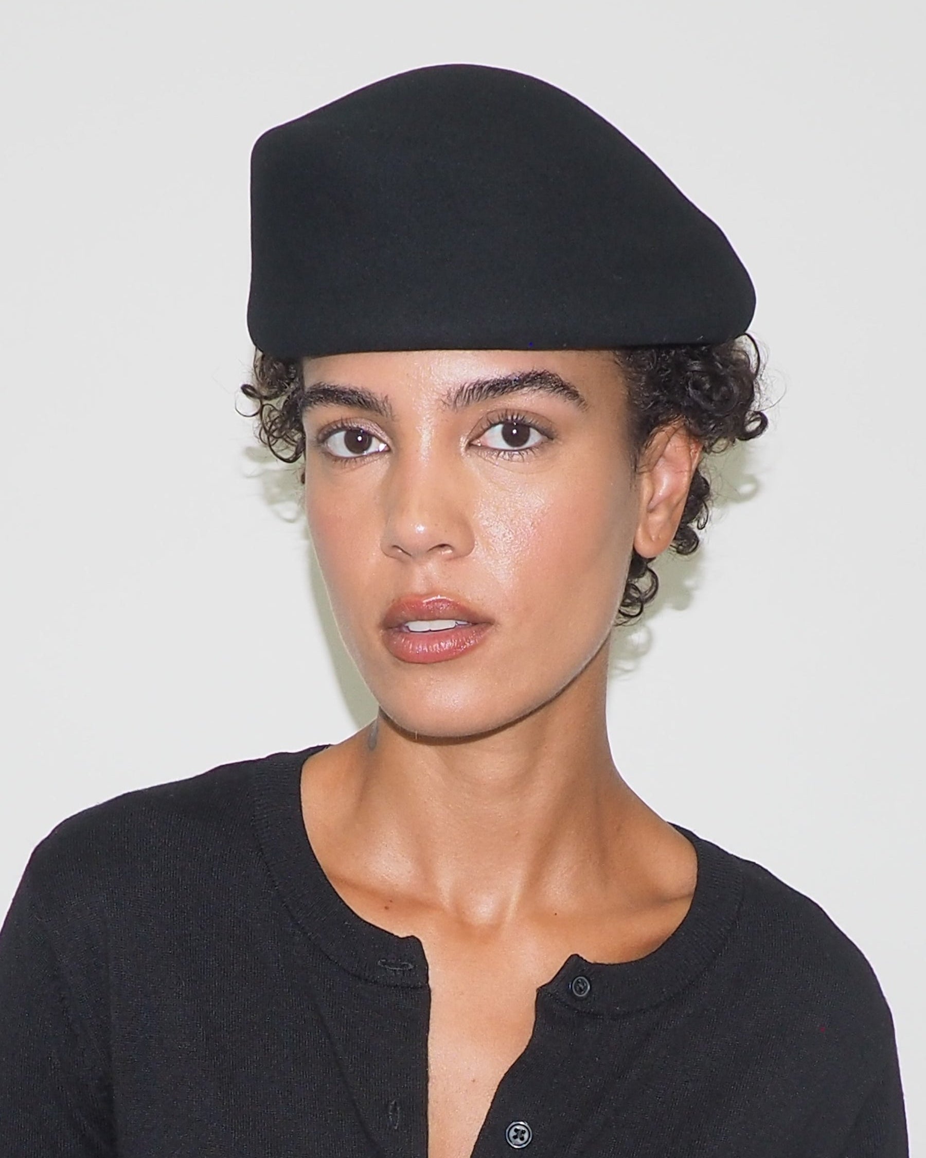 Sazy Beret in Black Wool - CLYDE