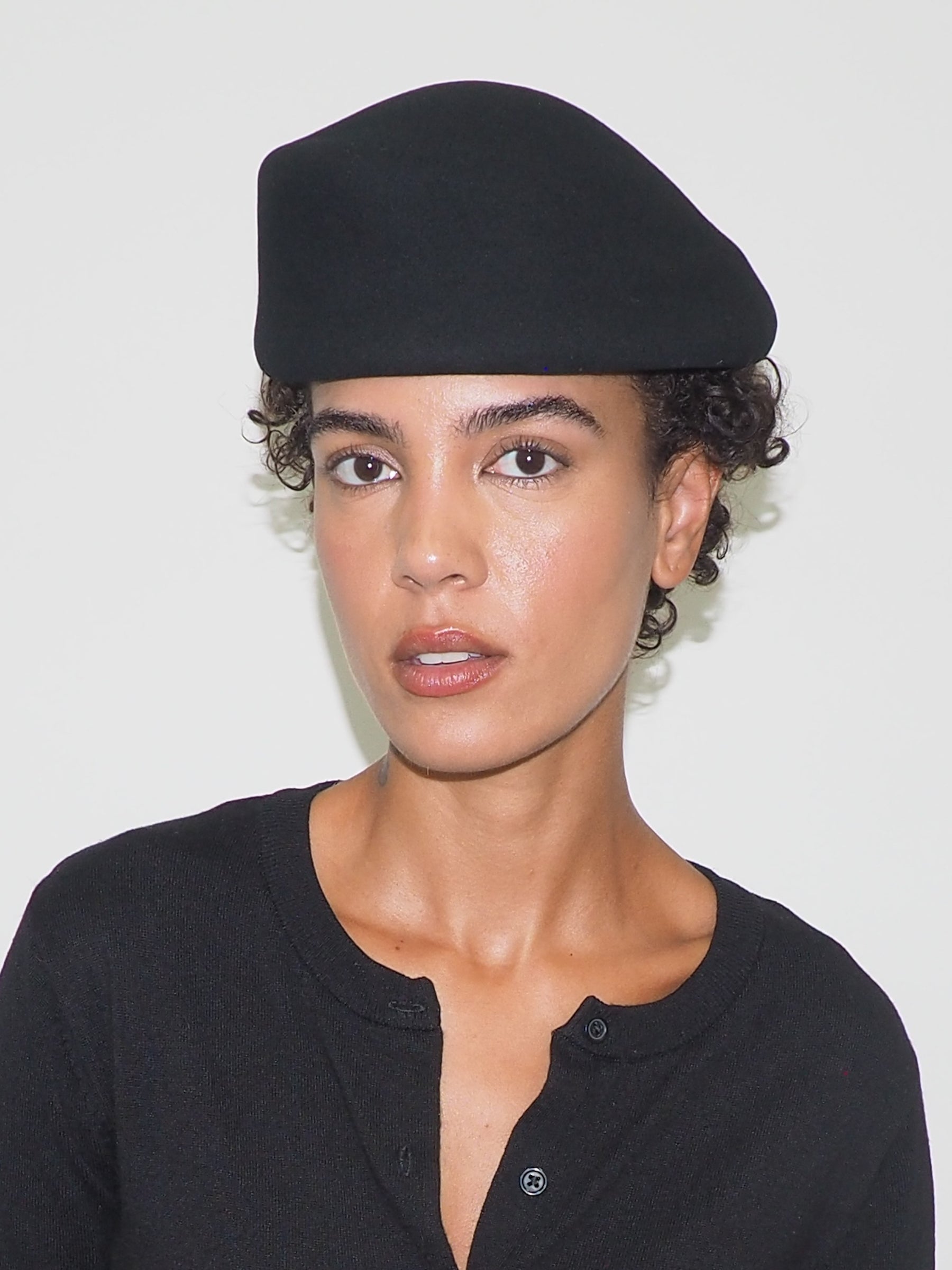 Sazy Beret in Black Wool - CLYDE