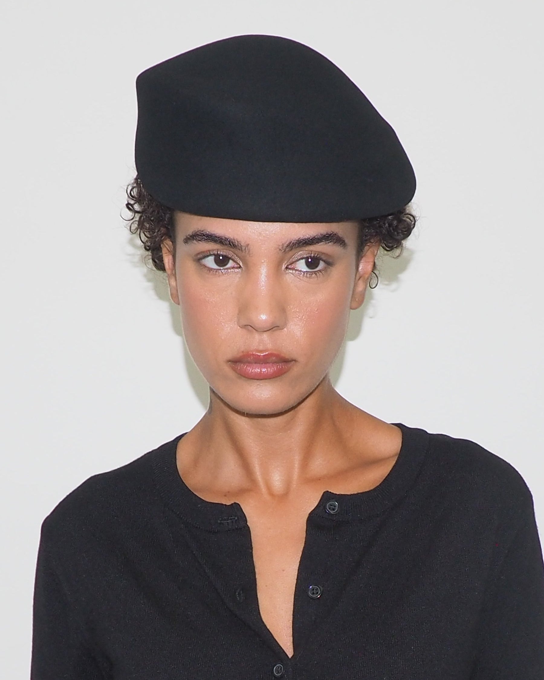 Sazy Beret in Black Wool - CLYDE