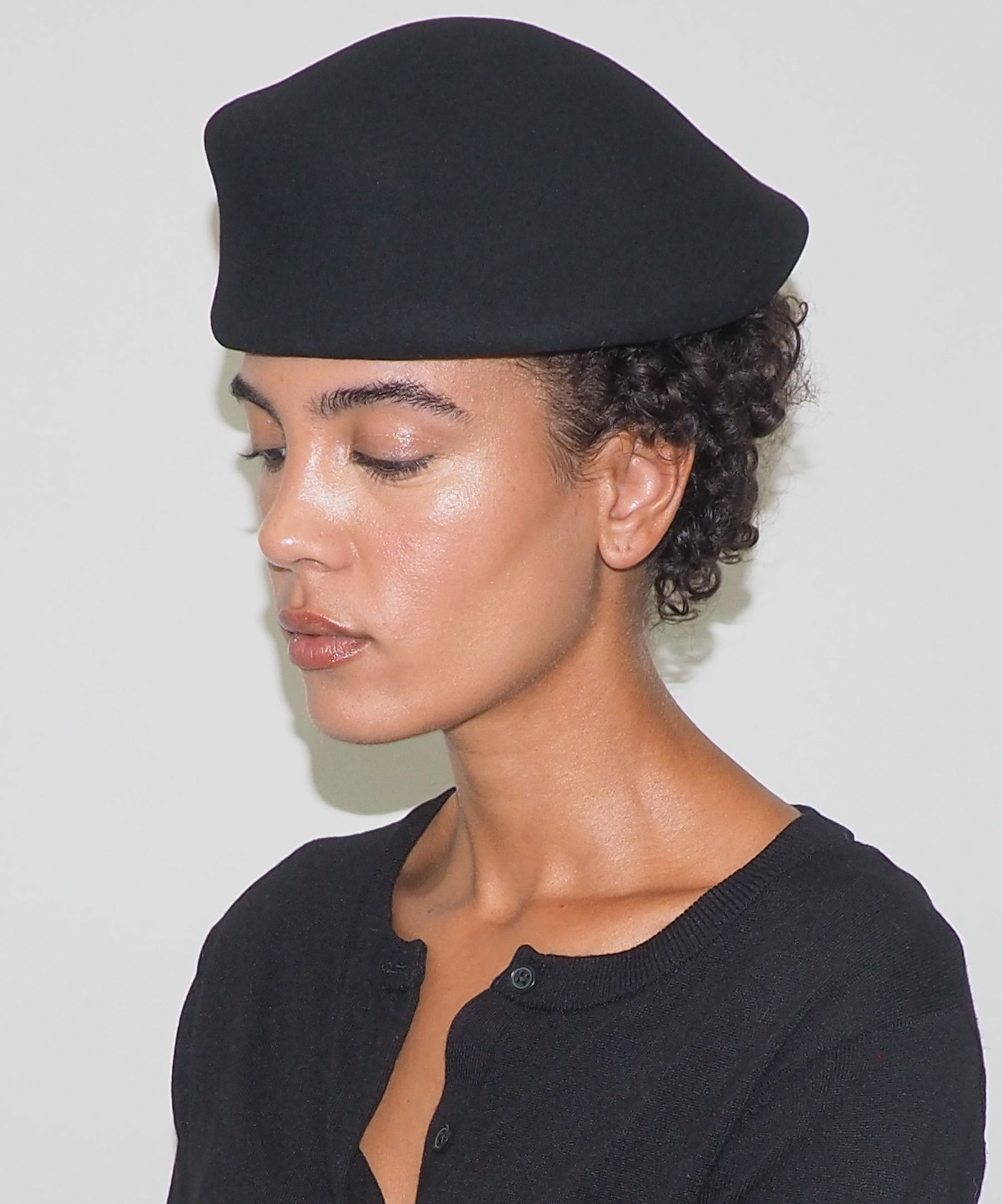 Sazy Beret in Black Wool - CLYDE