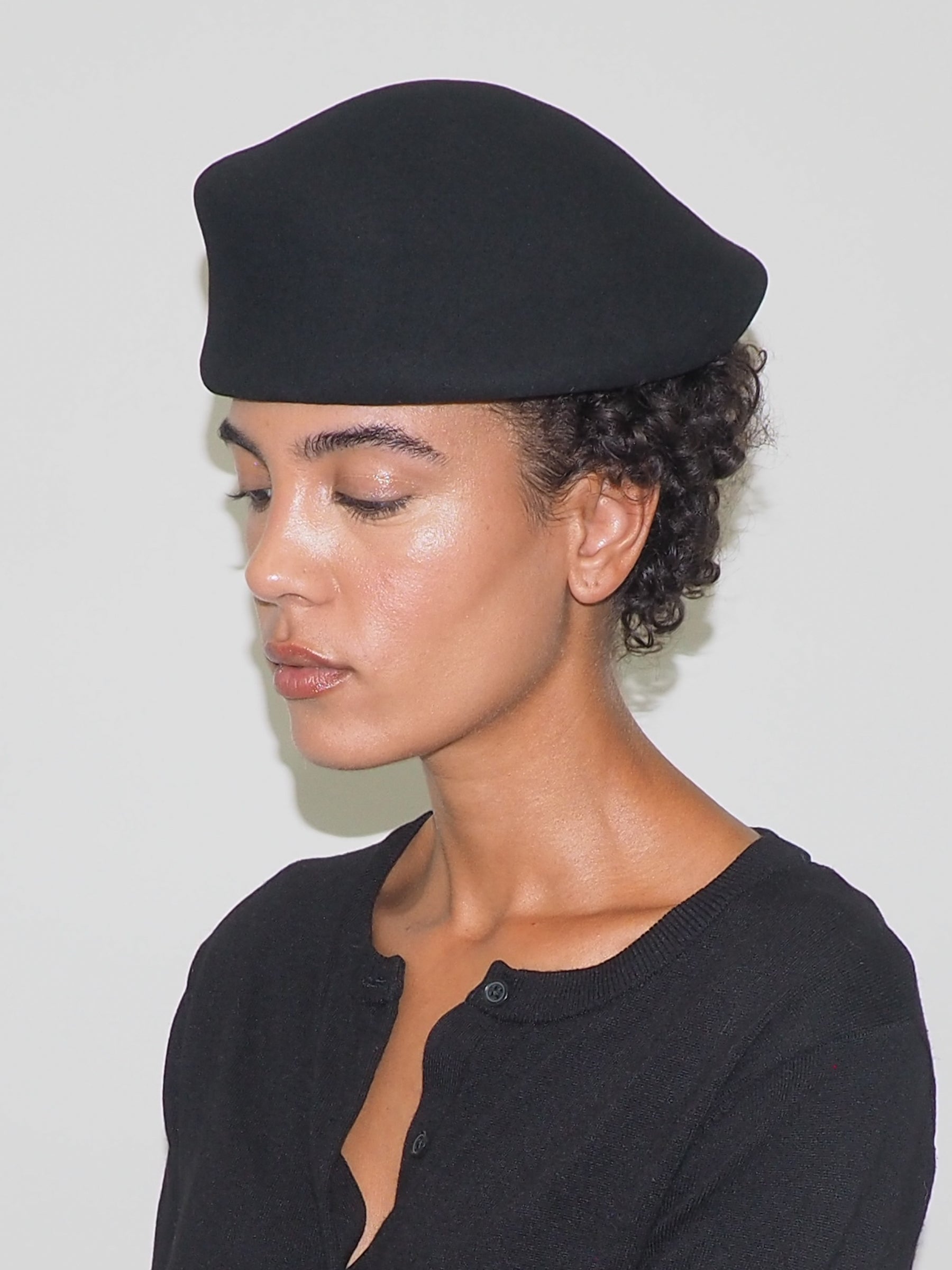Sazy Beret in Black Wool - CLYDE