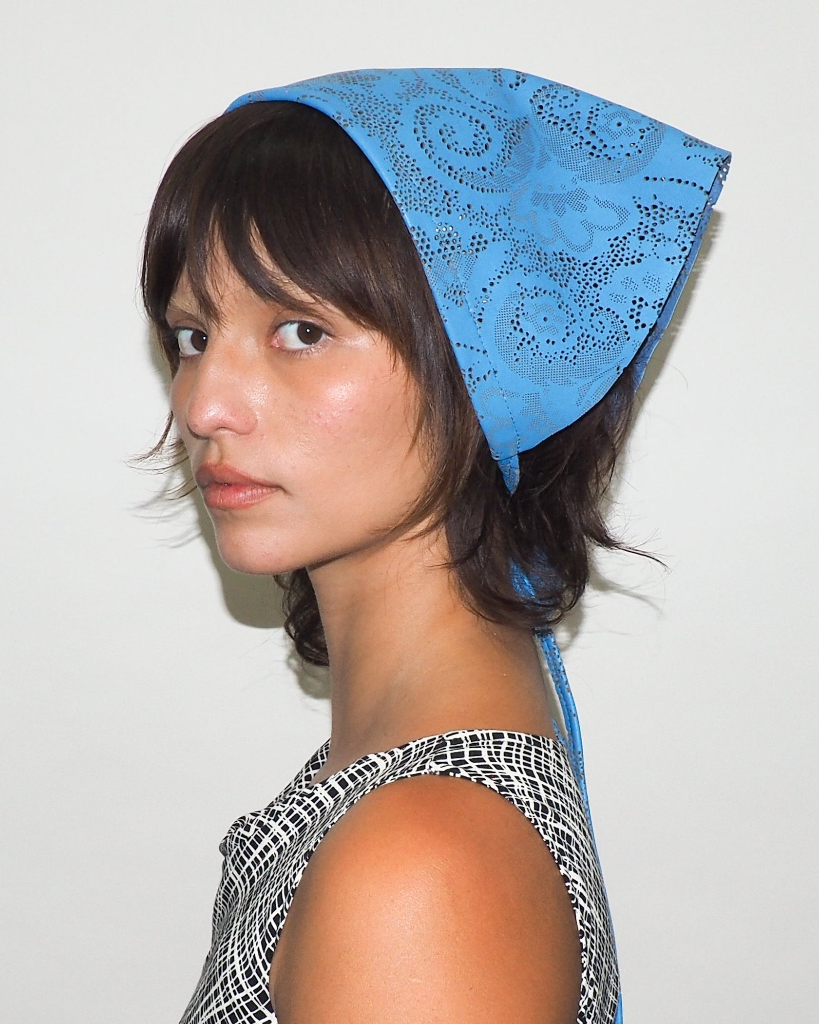 Vita Scarf in Lazer Cut Azure Lambskin - CLYDE