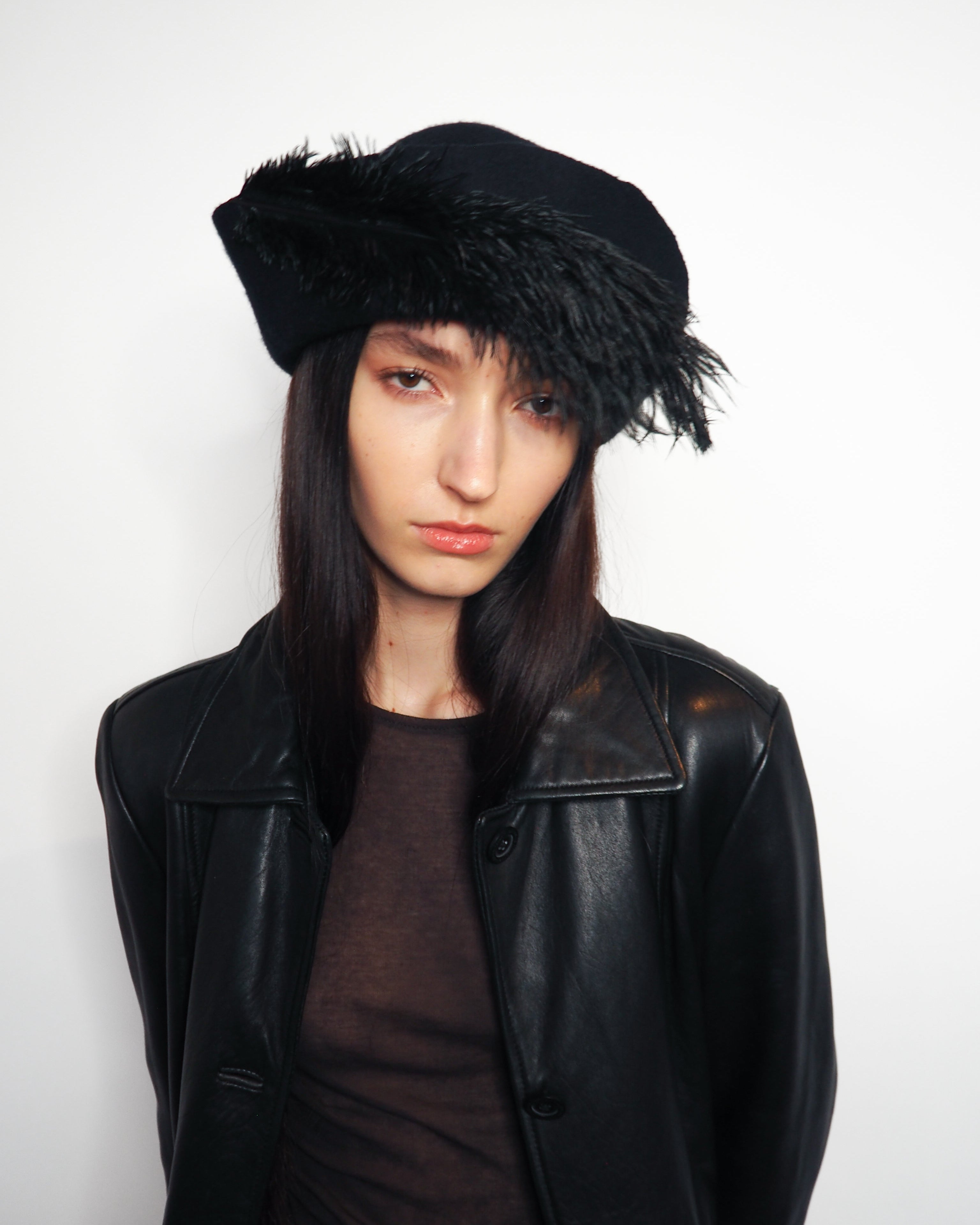 The Myth Hat in Black Wool - CLYDE