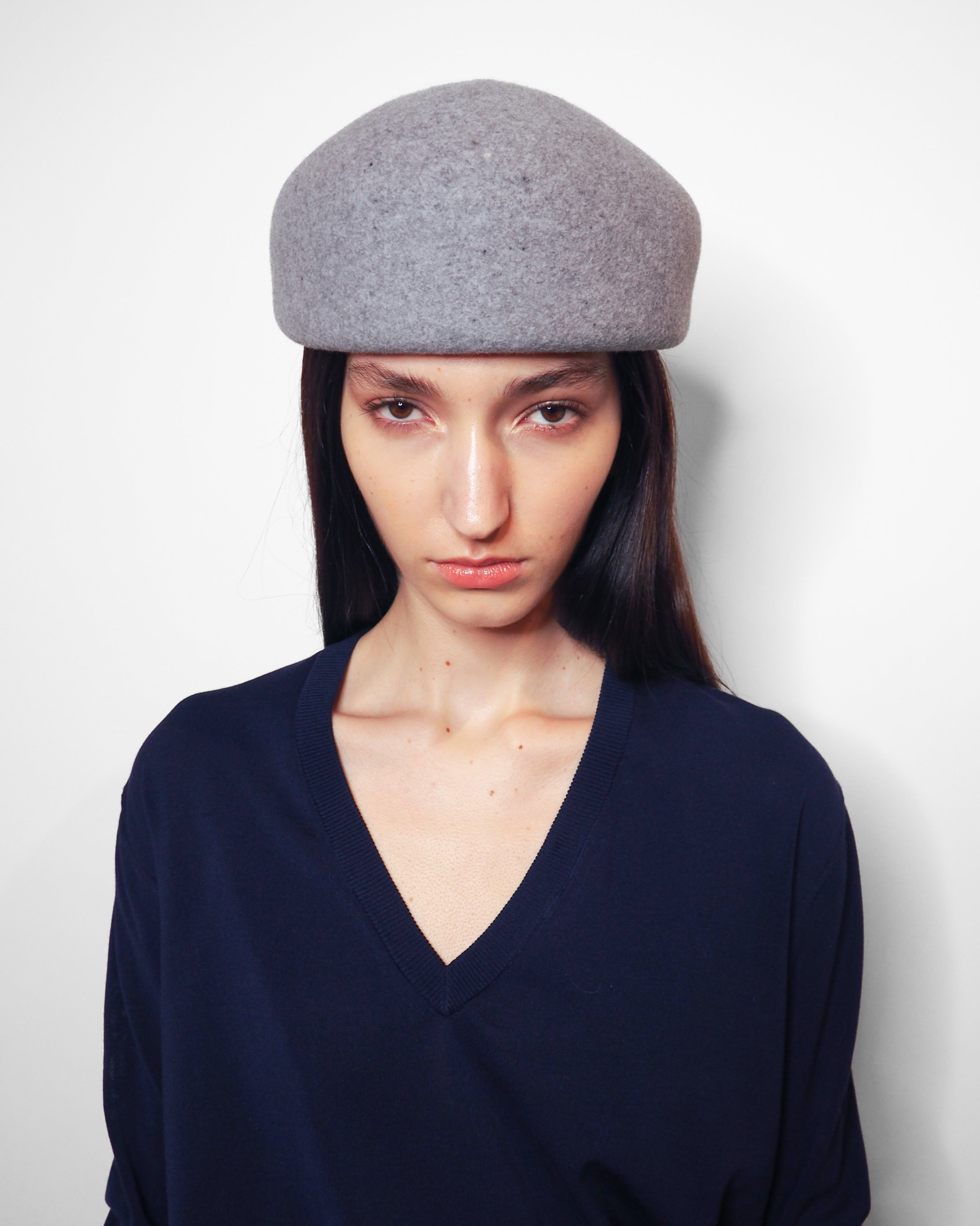 Jeanie Hat with Neck Scarves in Grey Wool - CLYDE