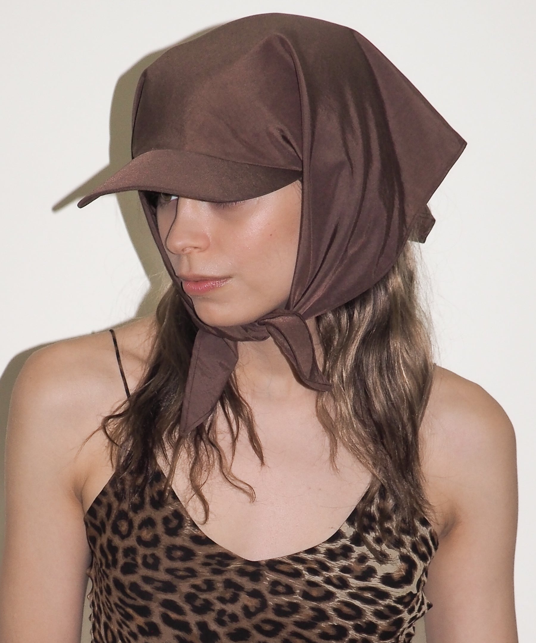 Brim Scarf in Brown - CLYDE
