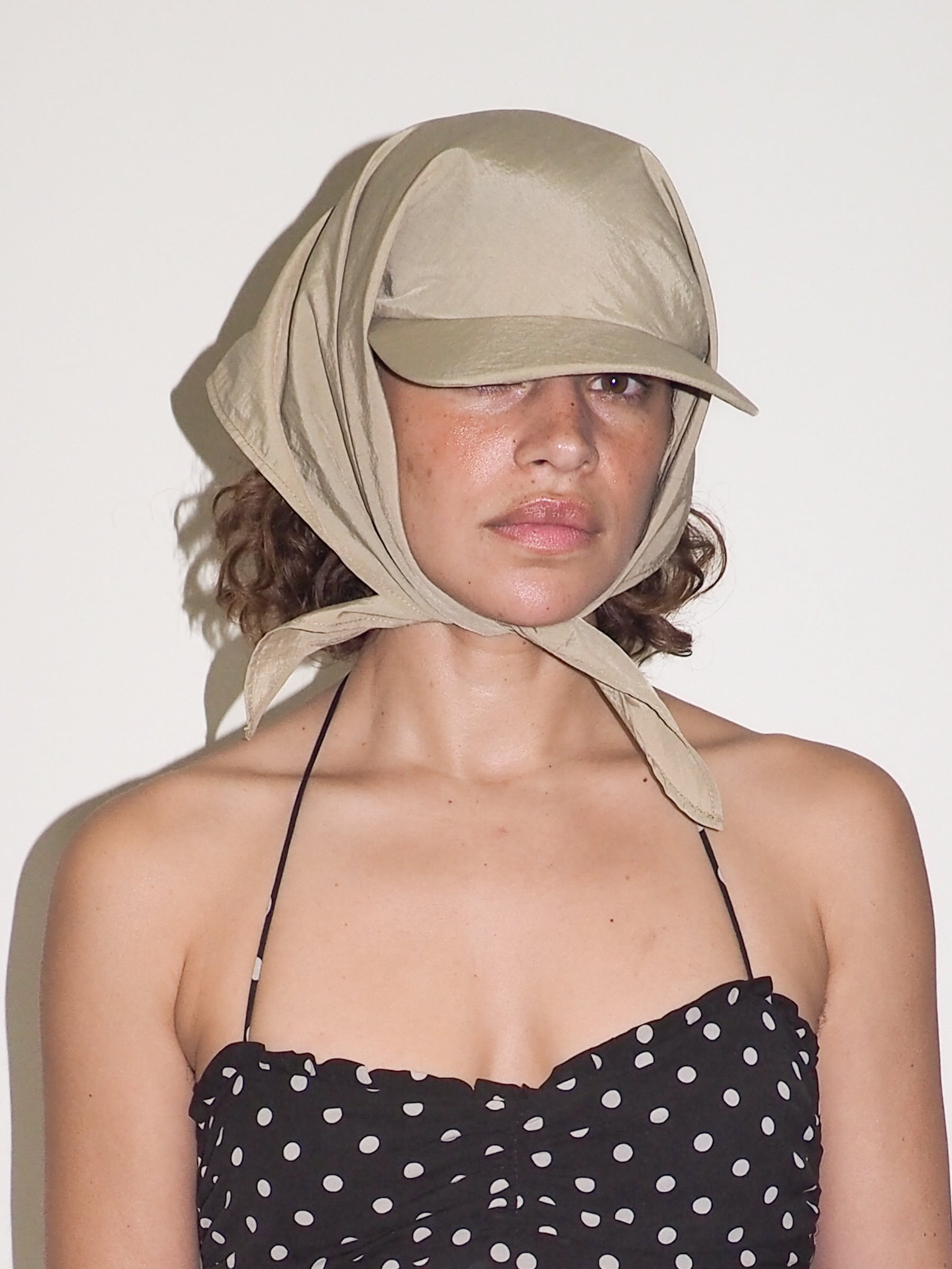 Brim Scarf in Beige - CLYDE