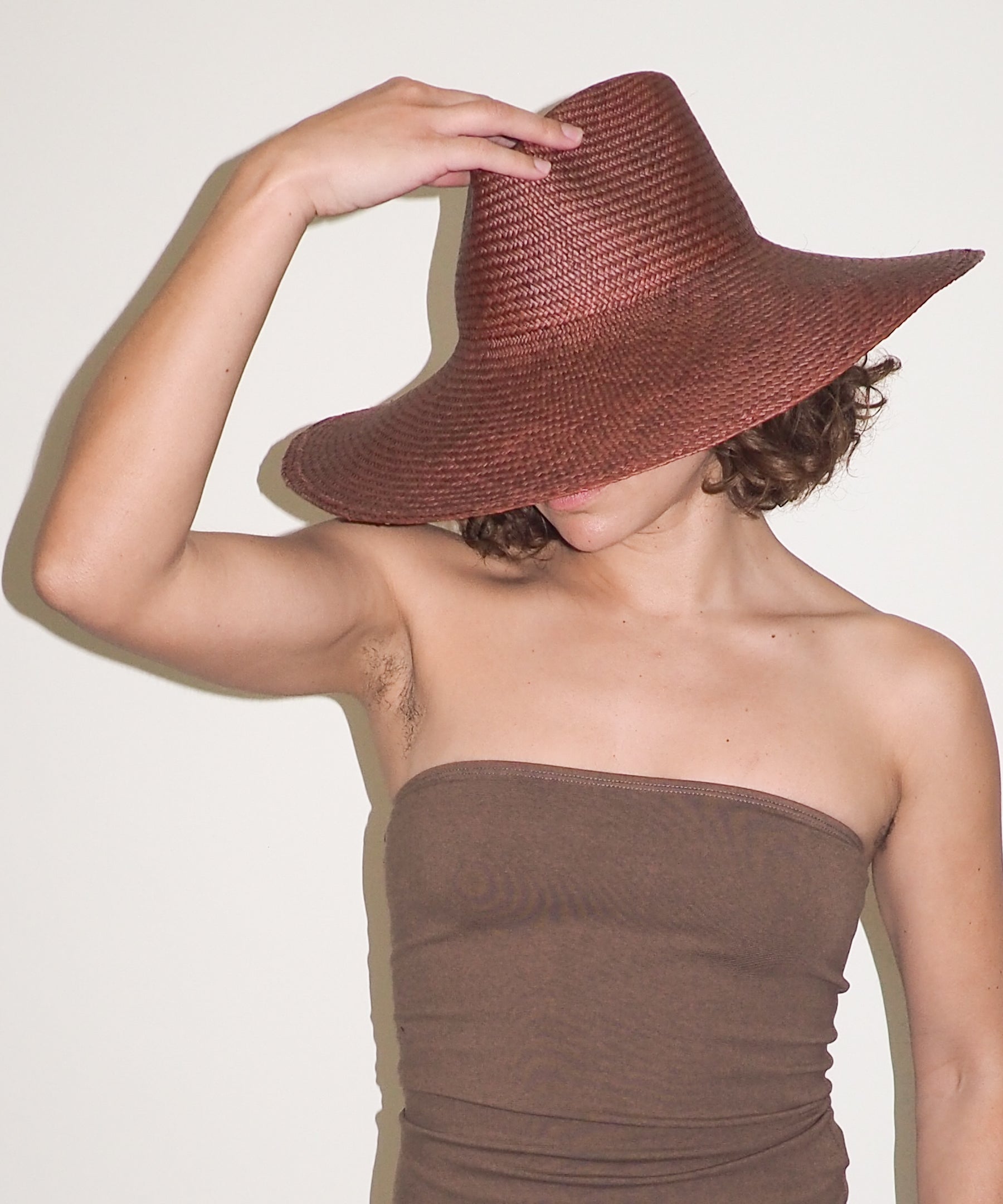 Caro Hat in Earth Brown Toquilla Straw - CLYDE