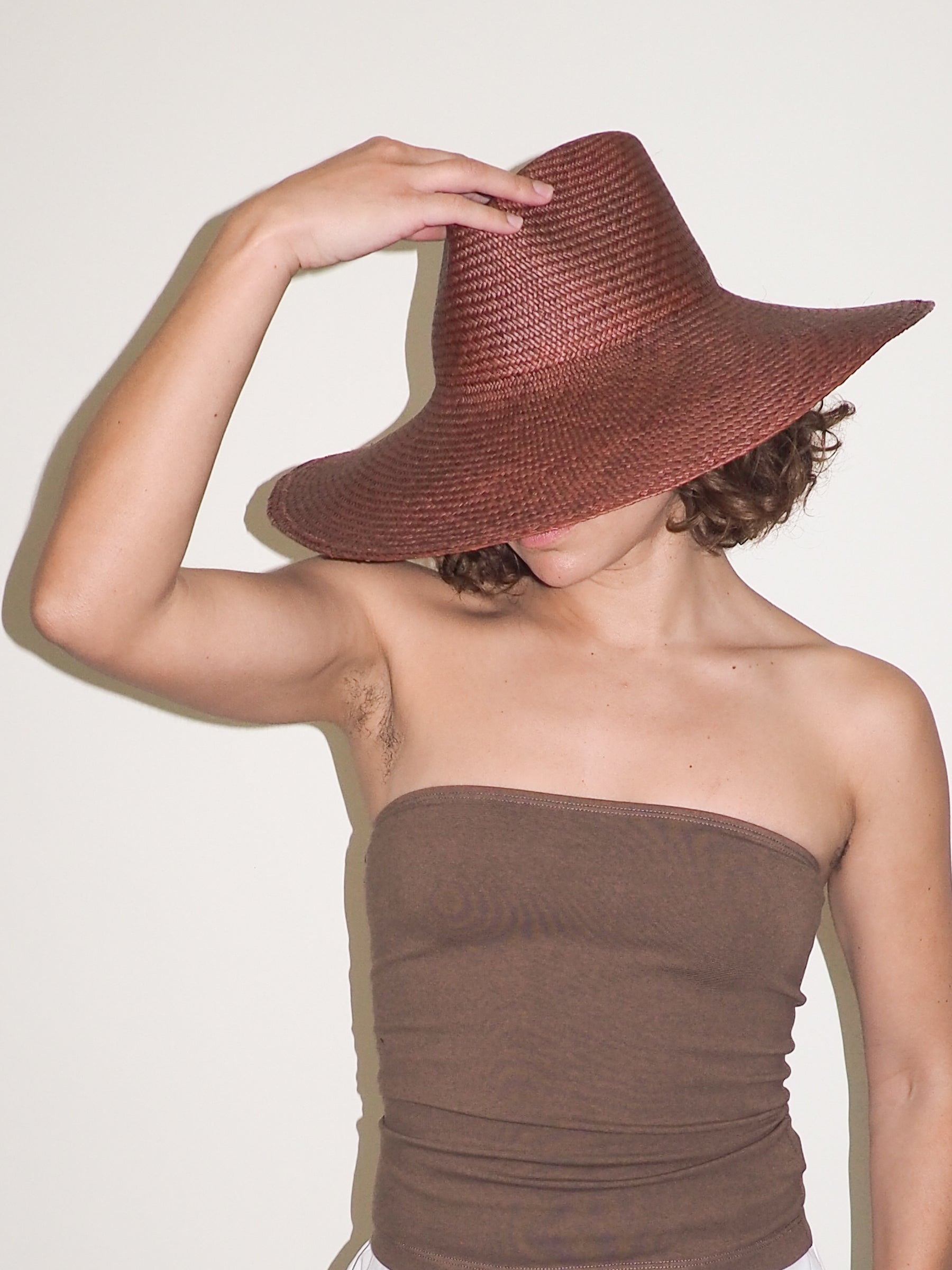 Caro Hat in Earth Brown Toquilla Straw - CLYDE