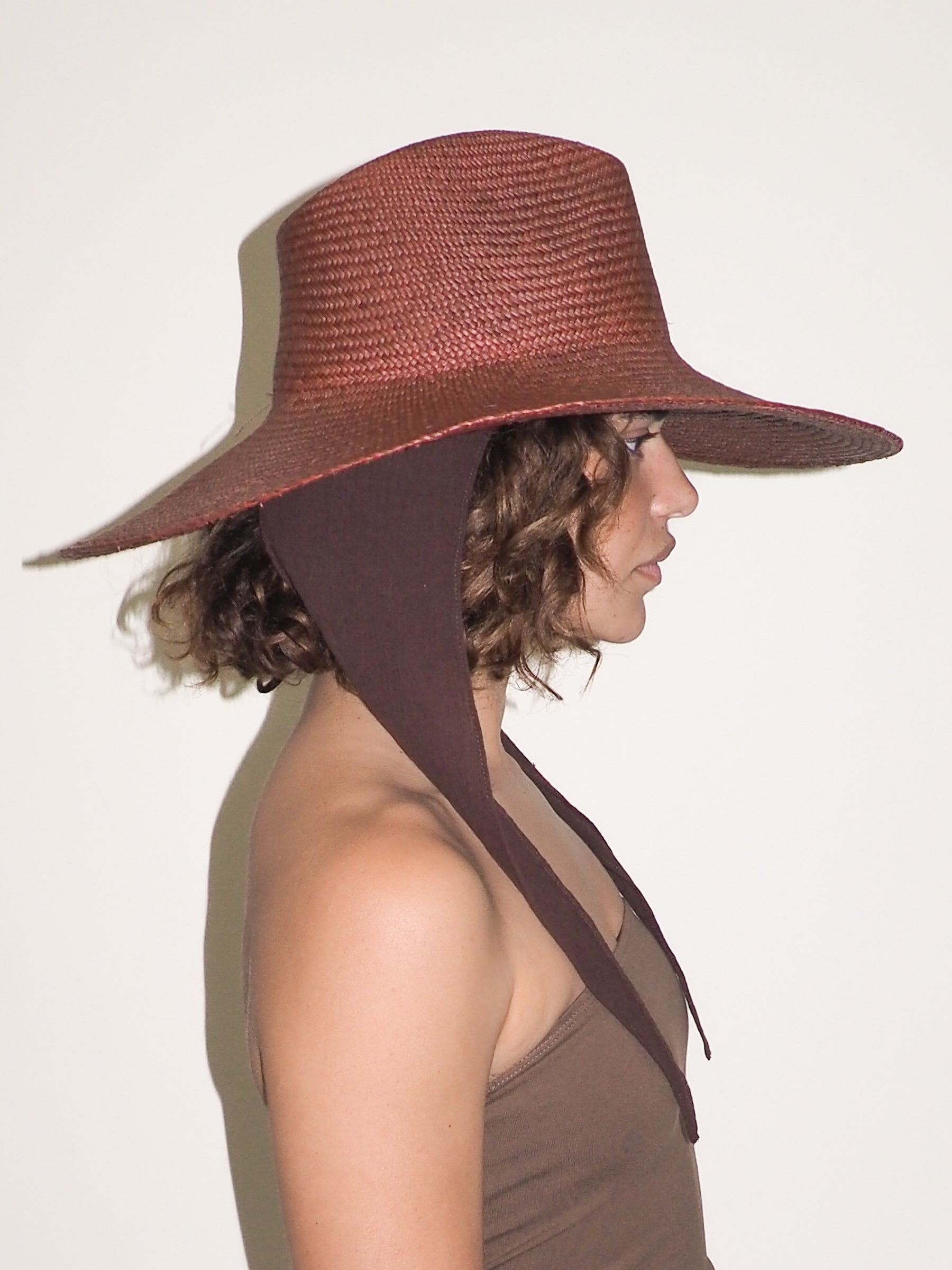 Caro Hat w. Neck Shade in Earth Brown Toquilla Straw - CLYDE