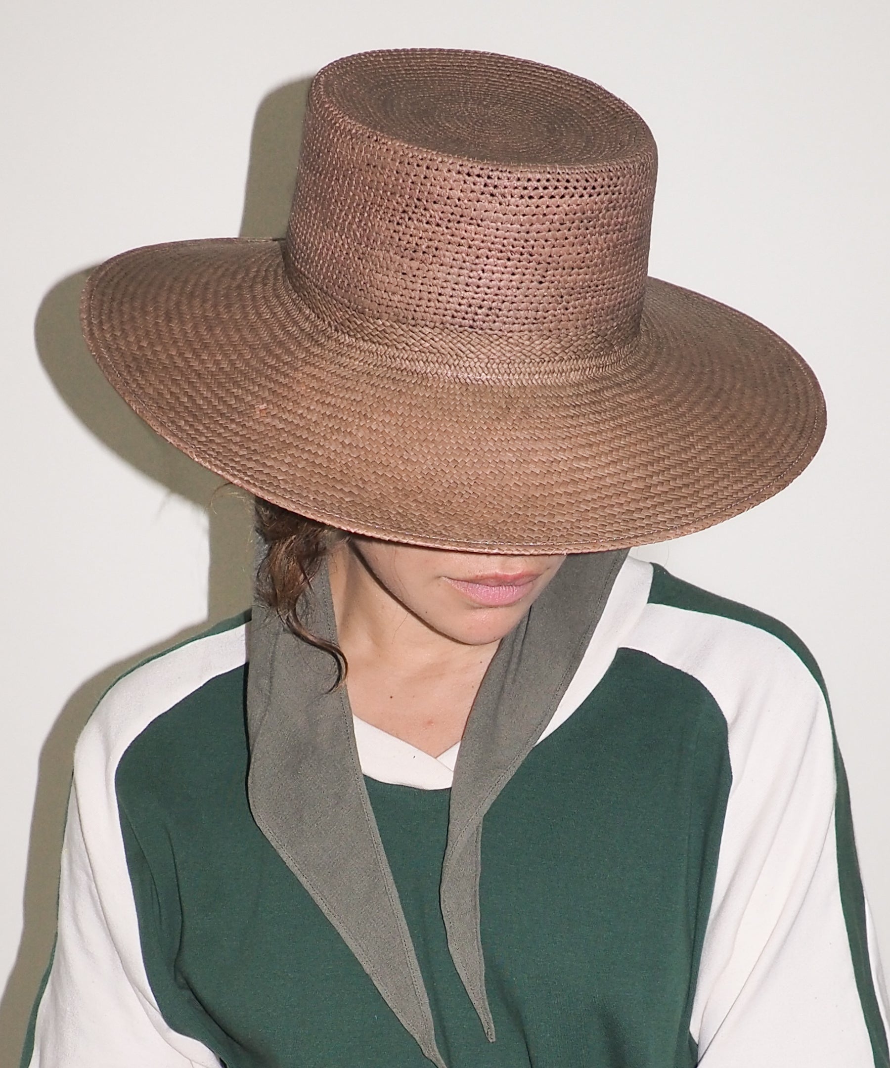 Cielo Hat w. Shade in Khaki Green Toquilla Straw - CLYDE
