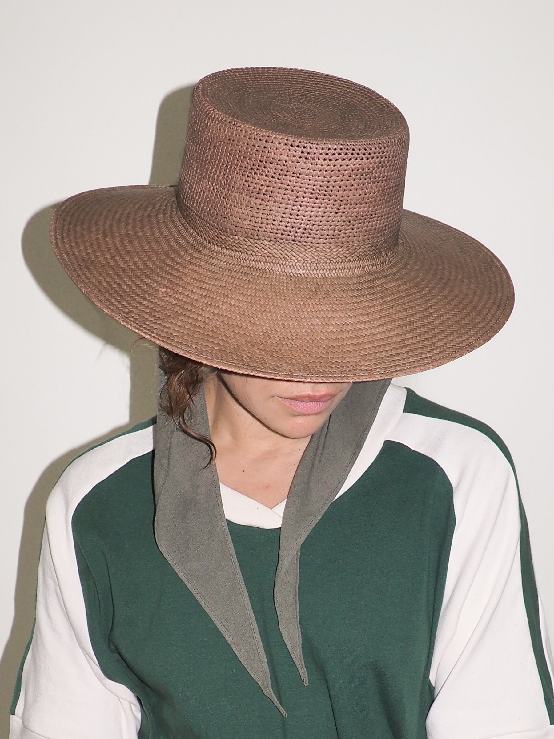 Cielo Hat w. Shade in Khaki Green Toquilla Straw - CLYDE
